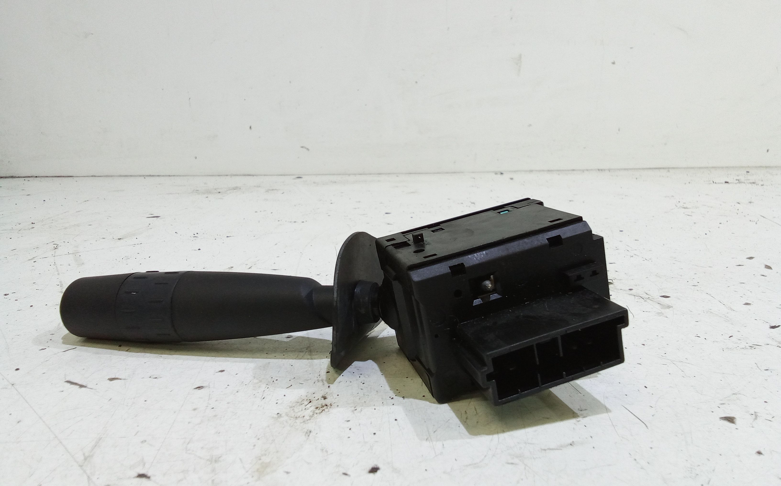 Devioluci destro MICROCAR DUE Serie P85 (18>)