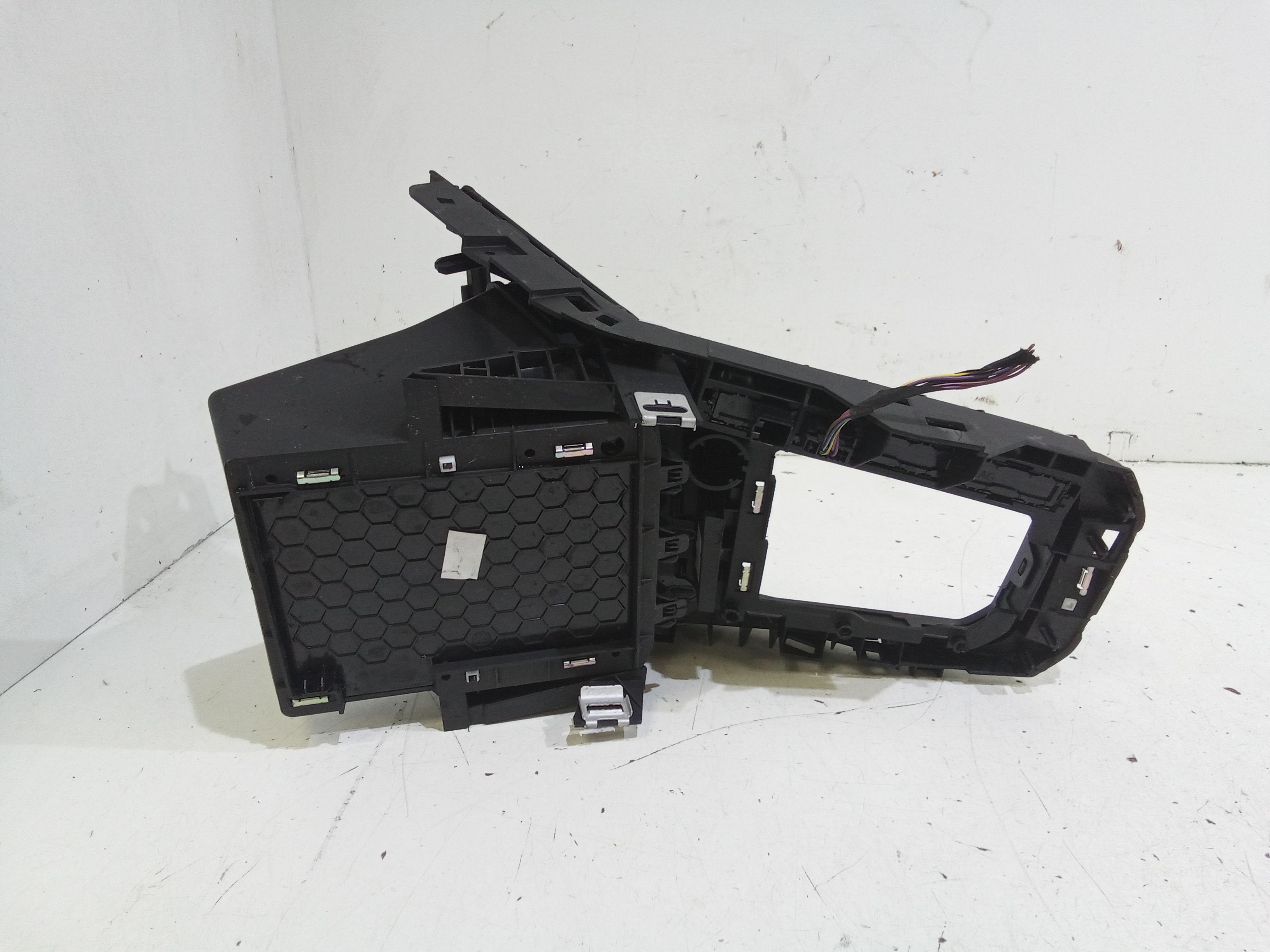 Cornice leva cambio VOLKSWAGEN Polo 6 Serie