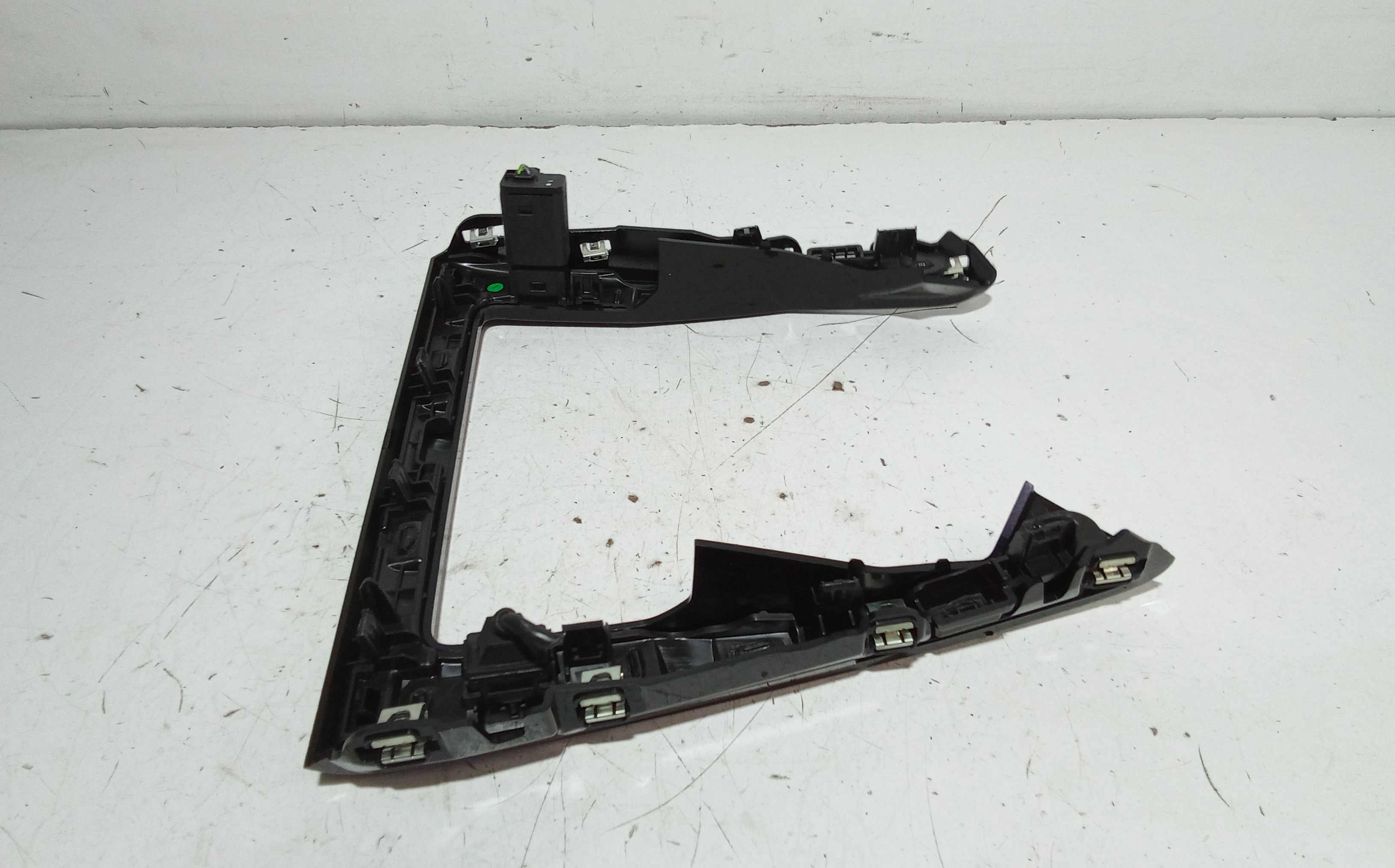 Modanatura console tunnel centrale PEUGEOT 208 Serie (19>)