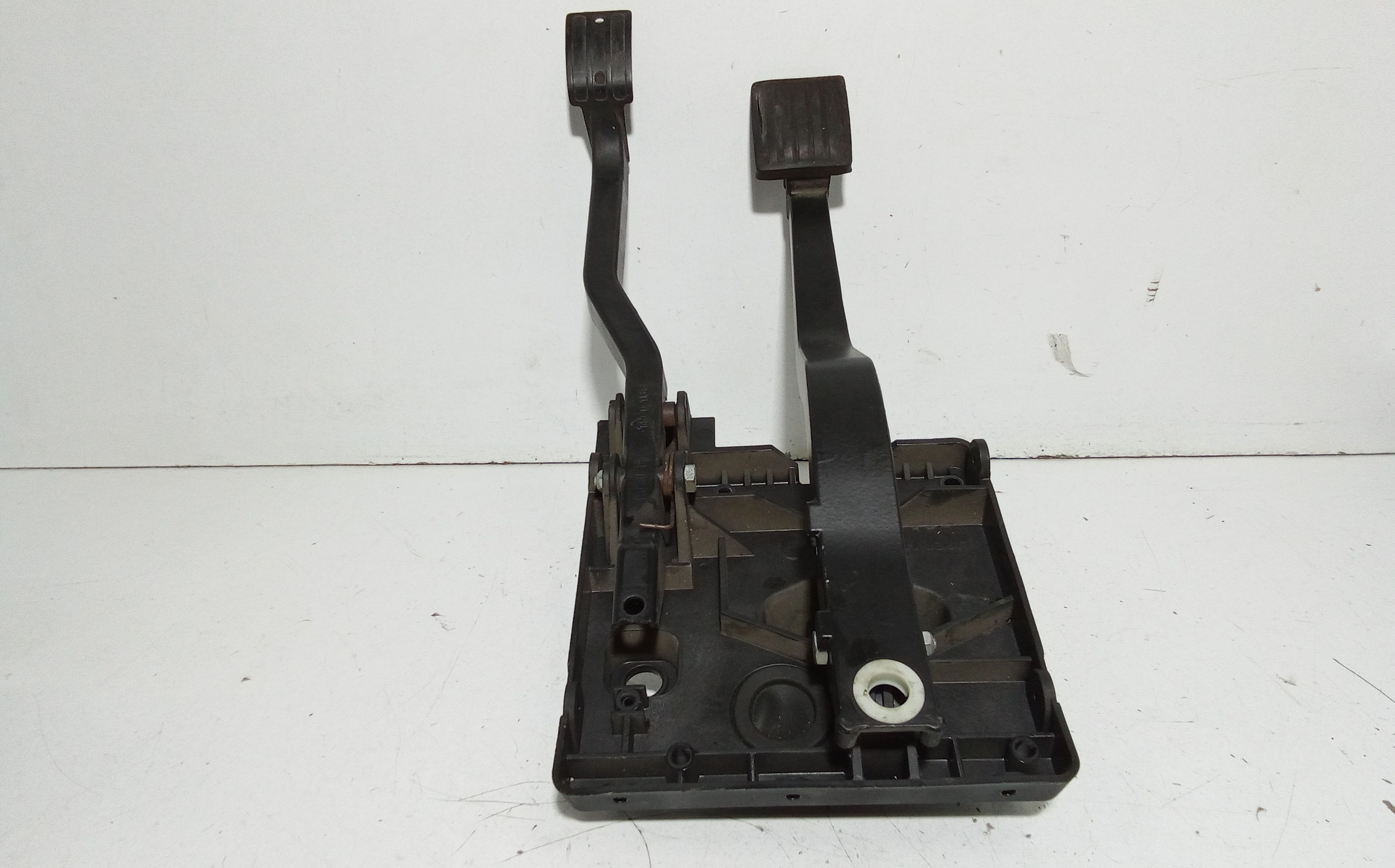 Pedaliera freno e acceleratore per cambio automatico MICROCAR DUE Serie P85 (18>)