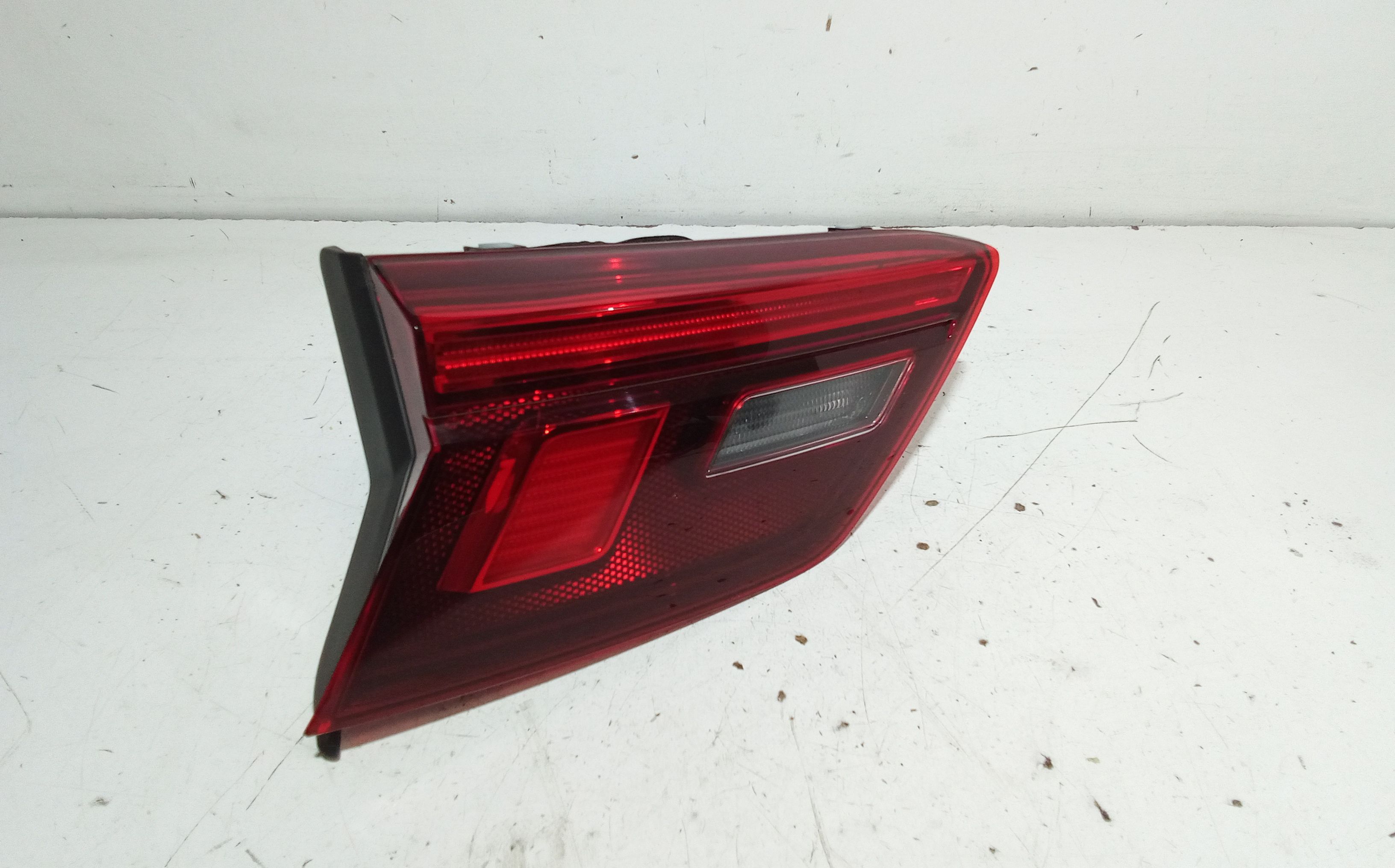 Stop posteriore sinistro a led integrato nel portello VOLKSWAGEN Tiguan Serie