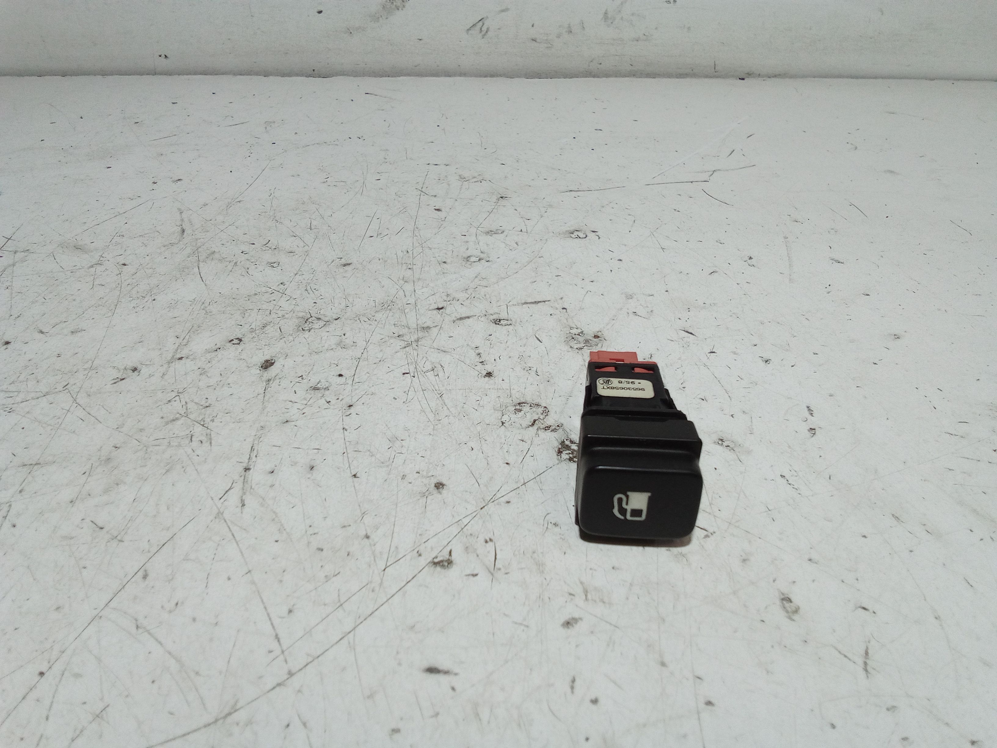 Pulsante apertura sportellino carburante CITROEN C4 Picasso (06>13) Mk1