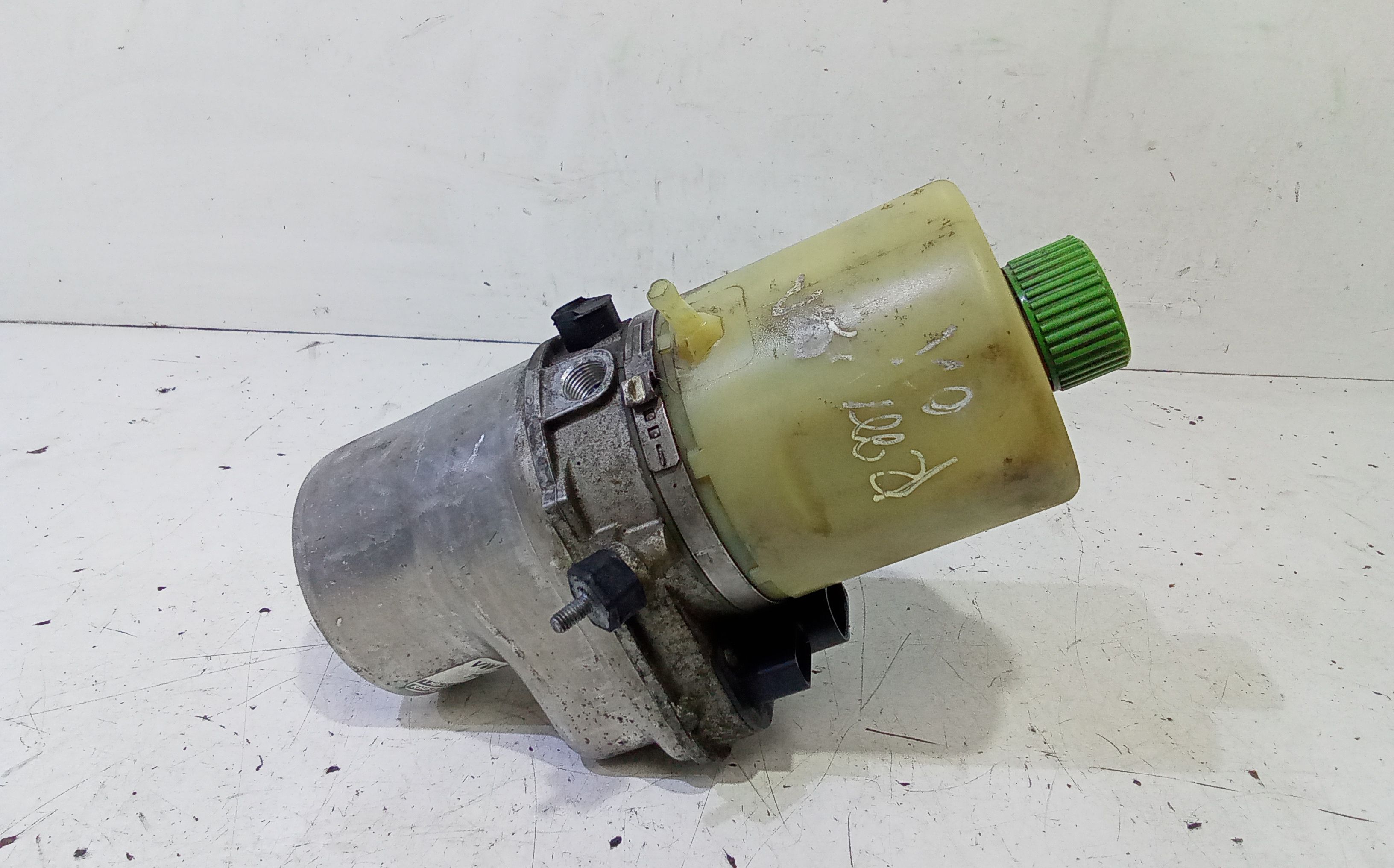 Pompa servosterzo VOLKSWAGEN Polo 5 Serie