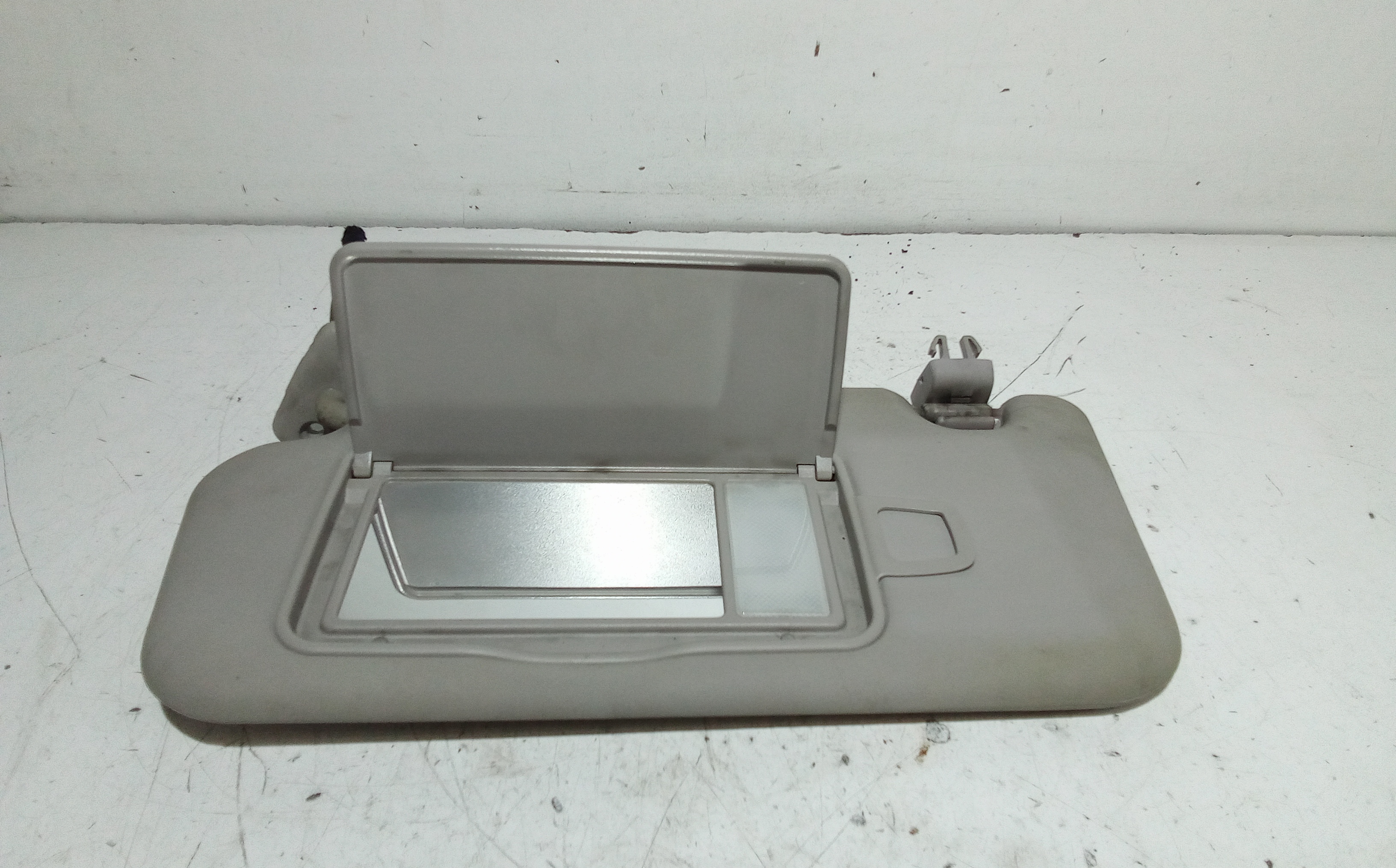 Parasole aletta anteriore Lato Guida per Kia Carens 2 Serie (2006 - In produzione)