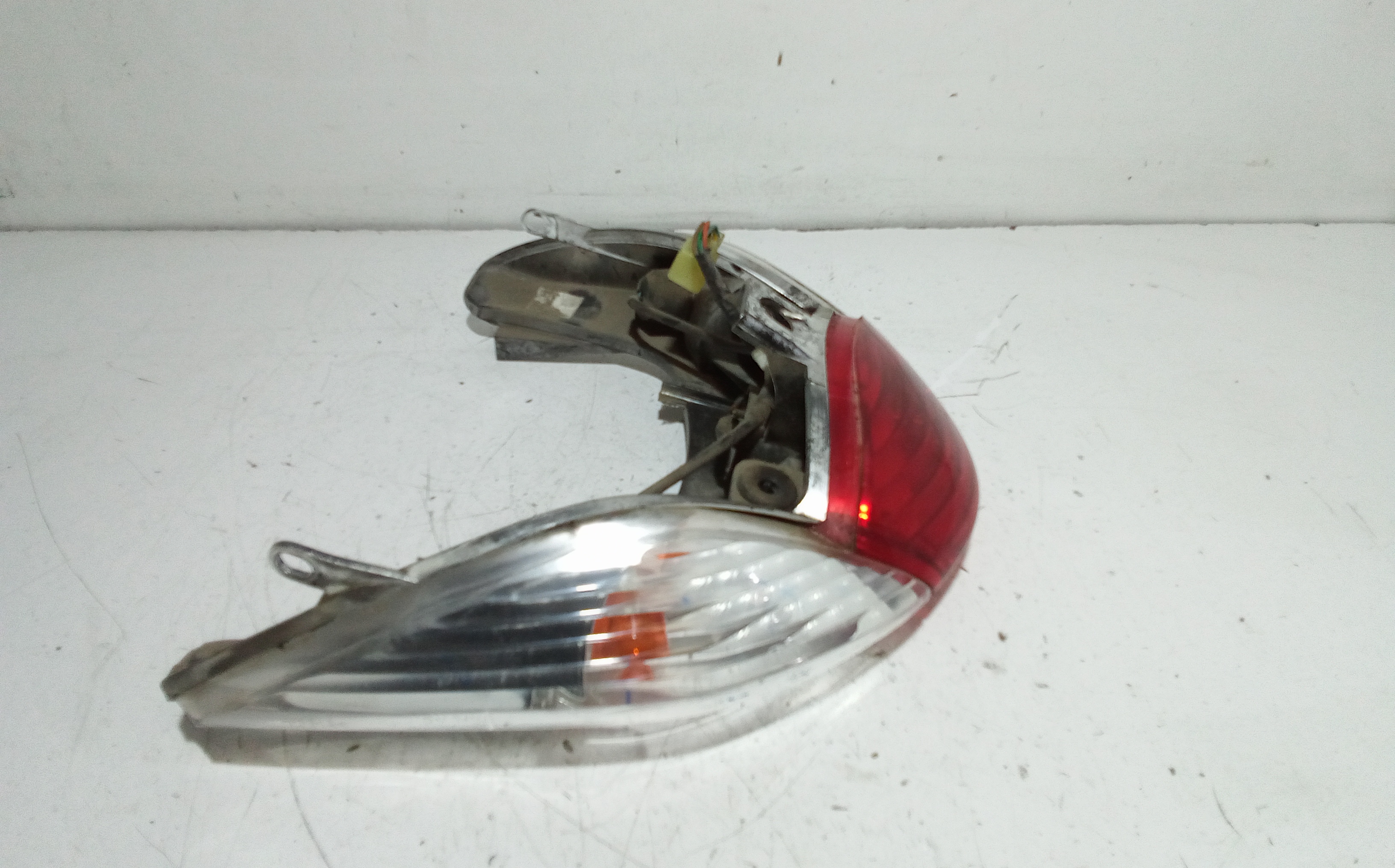 Fanale stop posteriore per Honda @ 125cc (00>06) (2000 - 2006)