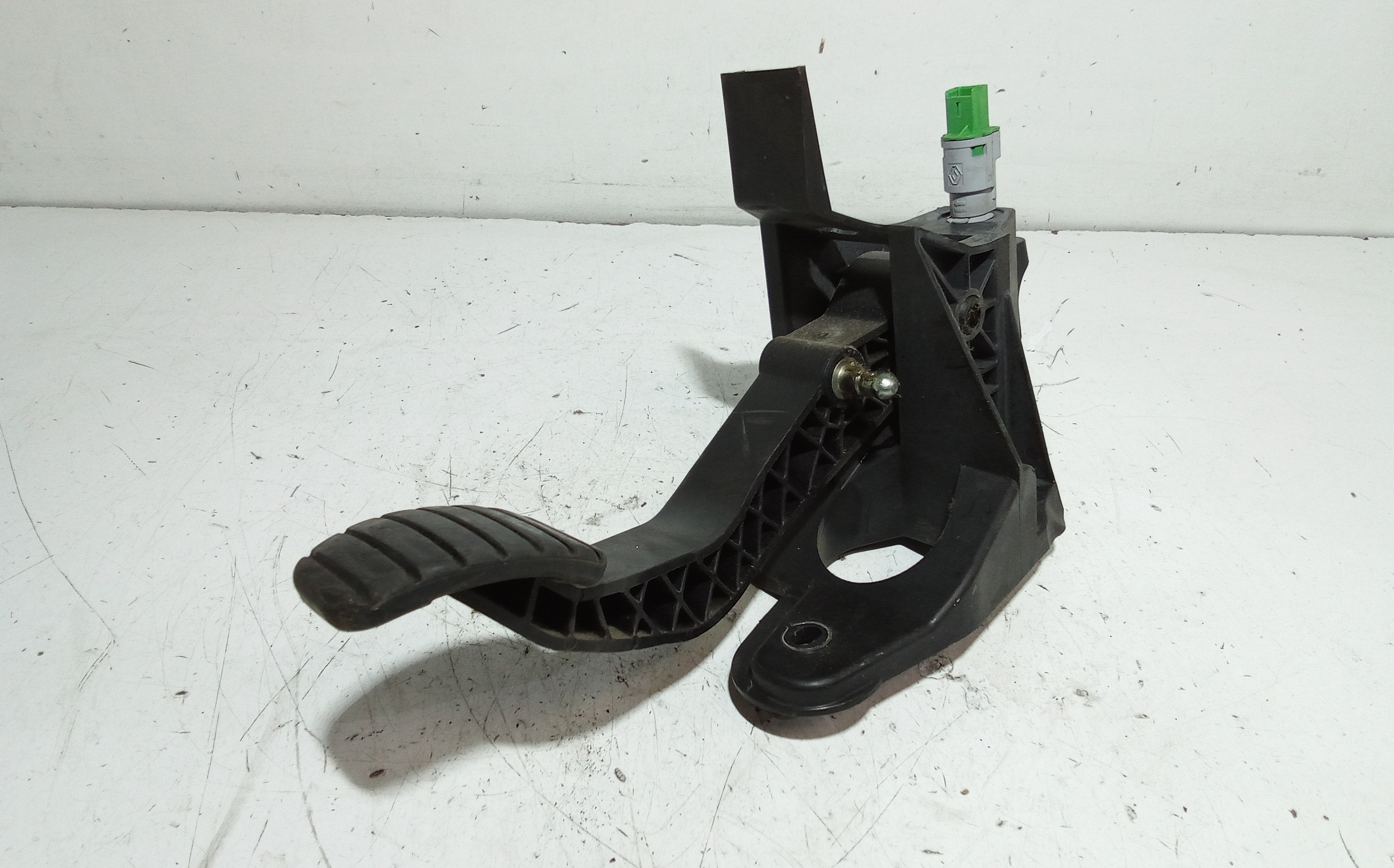 Pedale frizione per Renault Twingo Iii Serie (14>) (2014 - In produzione)