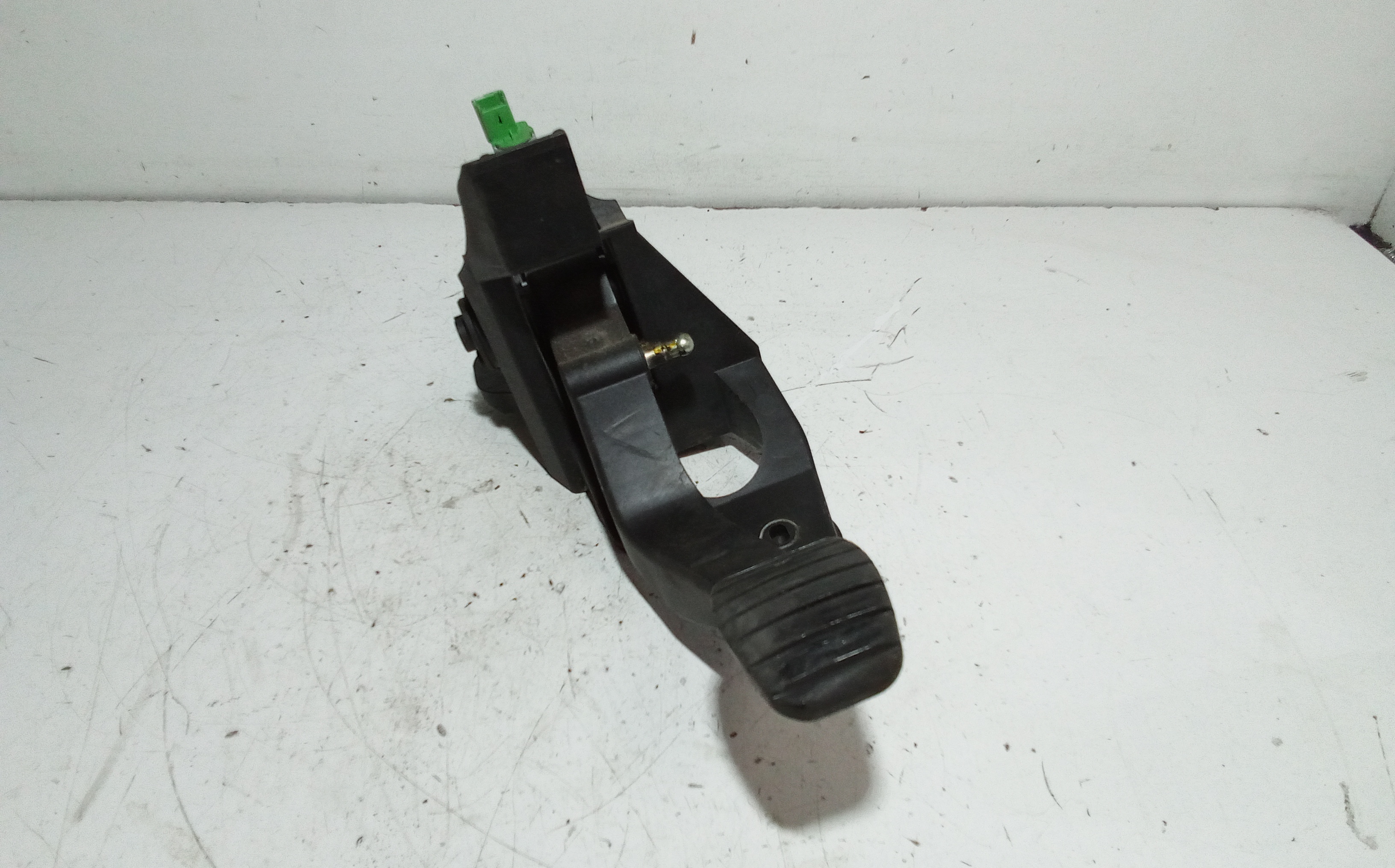 Pedale frizione per Renault Twingo Iii Serie (14>) (2014 - In produzione)