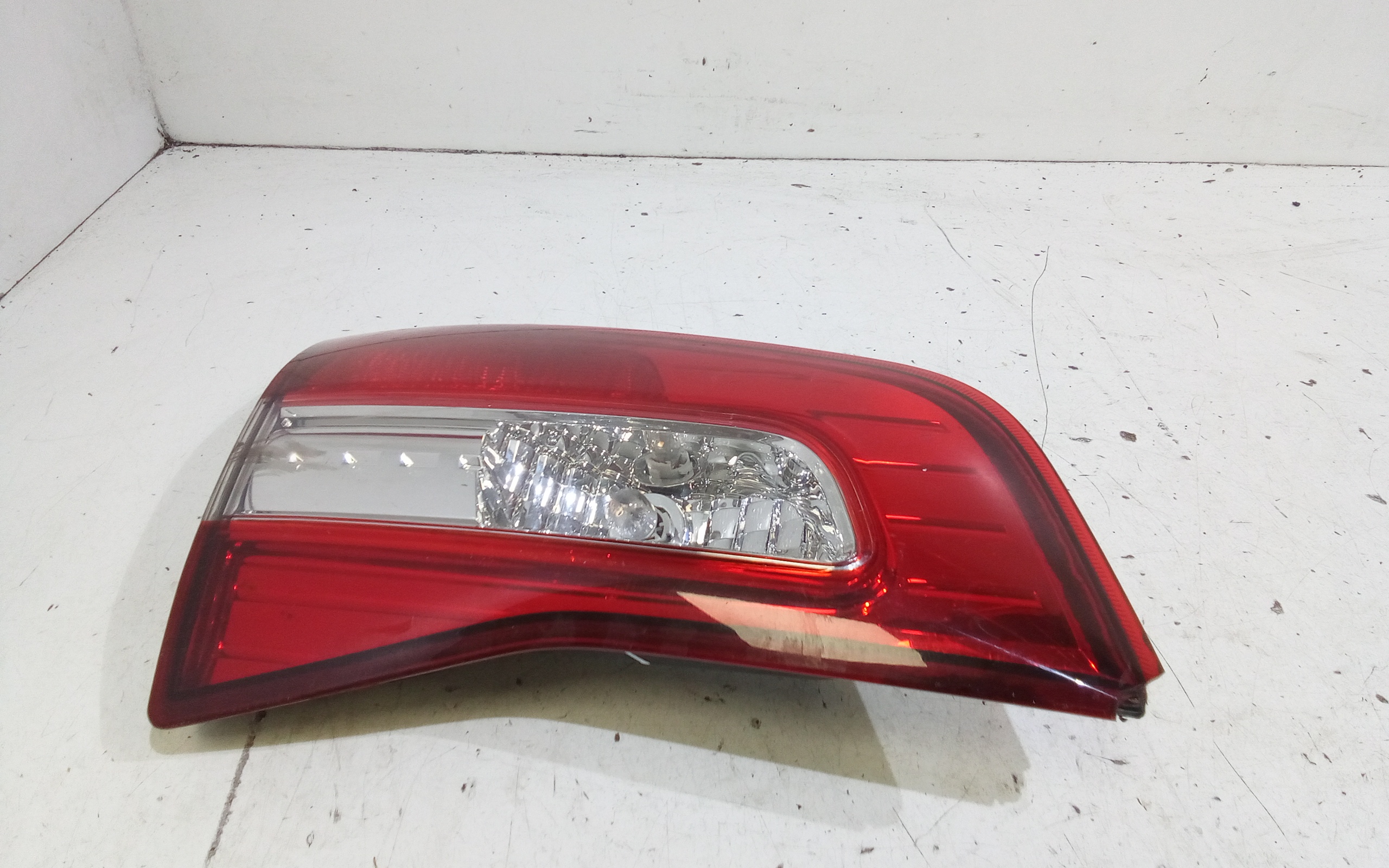 Stop Posteriore Sinistro Integrato nel Portello per Renault Koleos 1 Serie (2008 - In produzione)