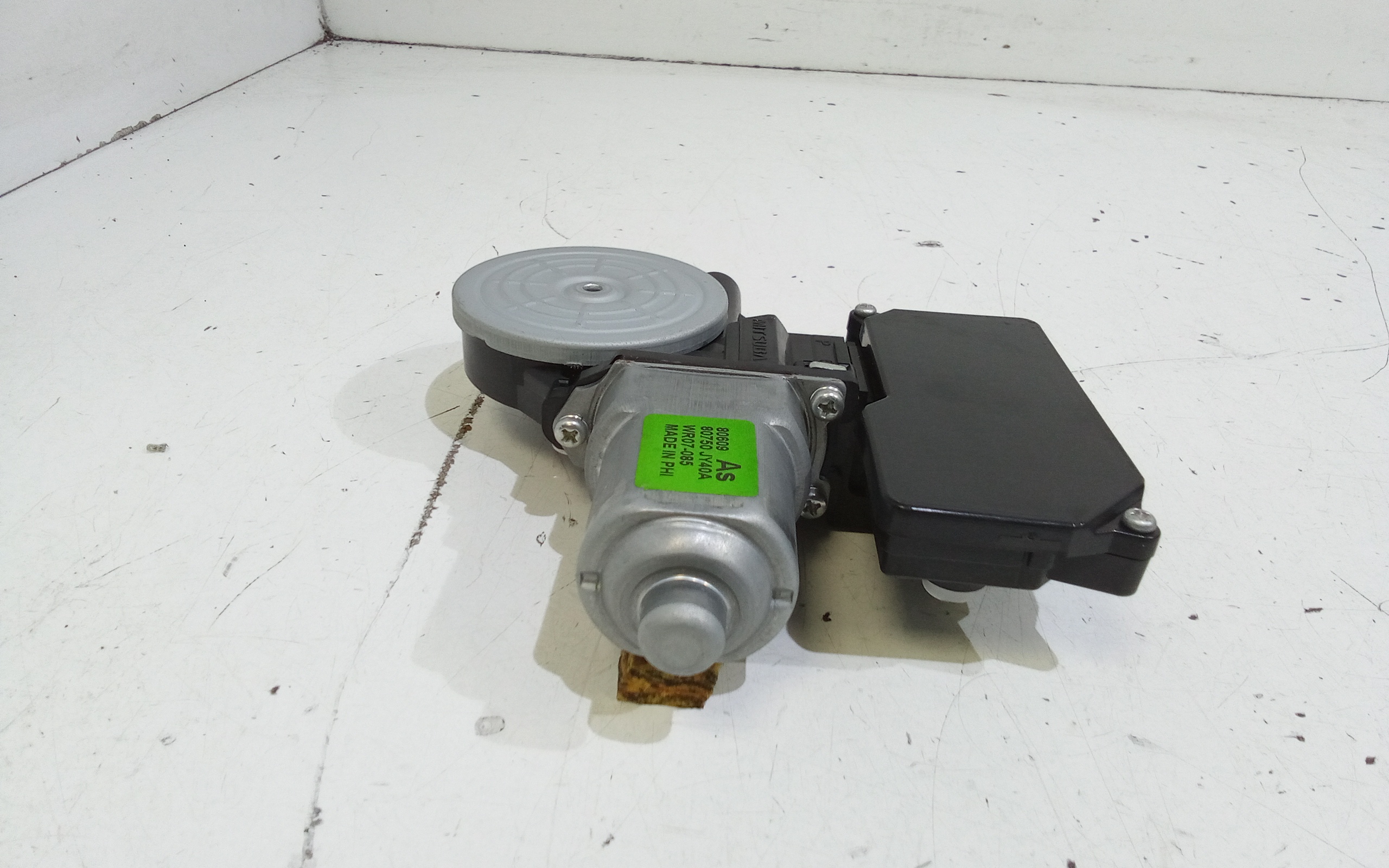 Motorino Alzavetro anteriore destra per Renault Koleos 1 Serie (2008 - In produzione)