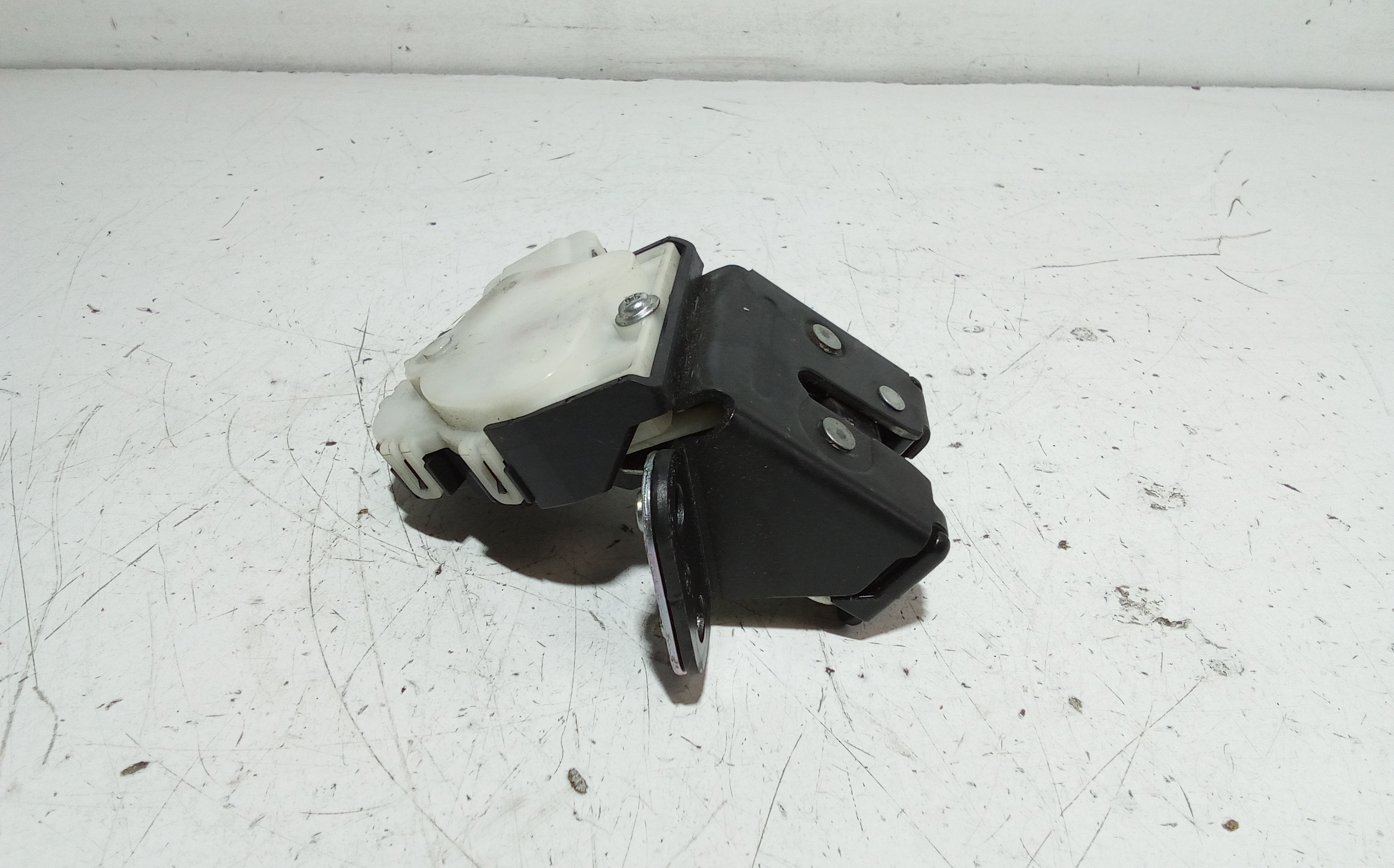 Serratura Cofano Posteriore per Mazda Cx-5 Serie (2012 - 2016)