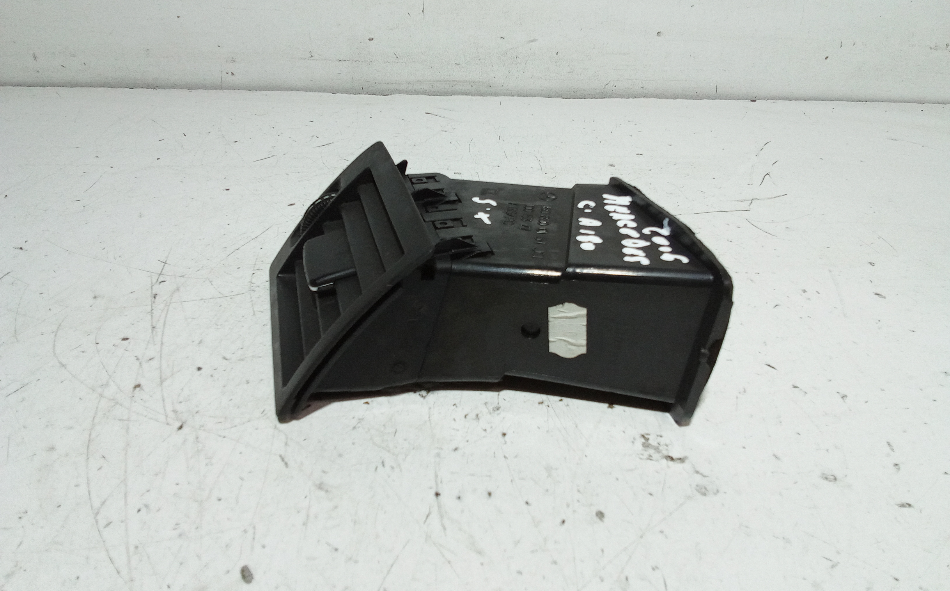 Bocchetta aria cruscotto lato guida per Mercedes Classe A W169 3 Serie (2004 - 2008)