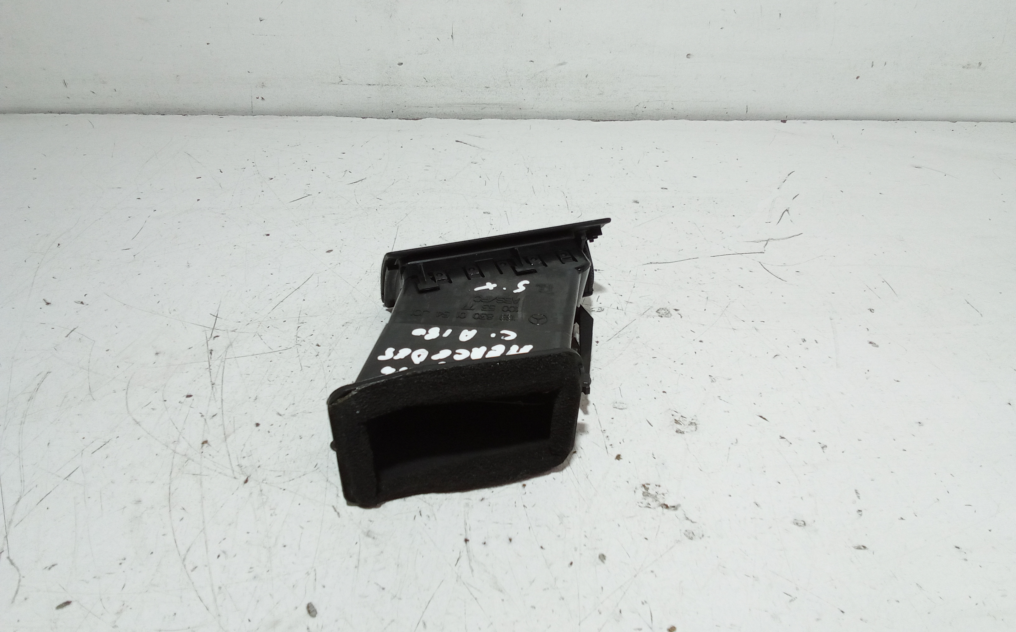 Bocchetta aria cruscotto lato guida per Mercedes Classe A W169 3 Serie (2004 - 2008)