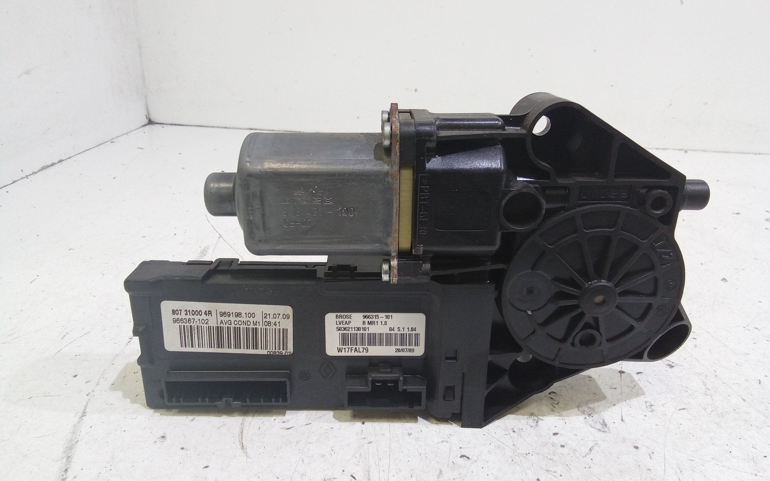 Motorino Alzavetro anteriore Sinistro RENAULT Megane III (08>16)