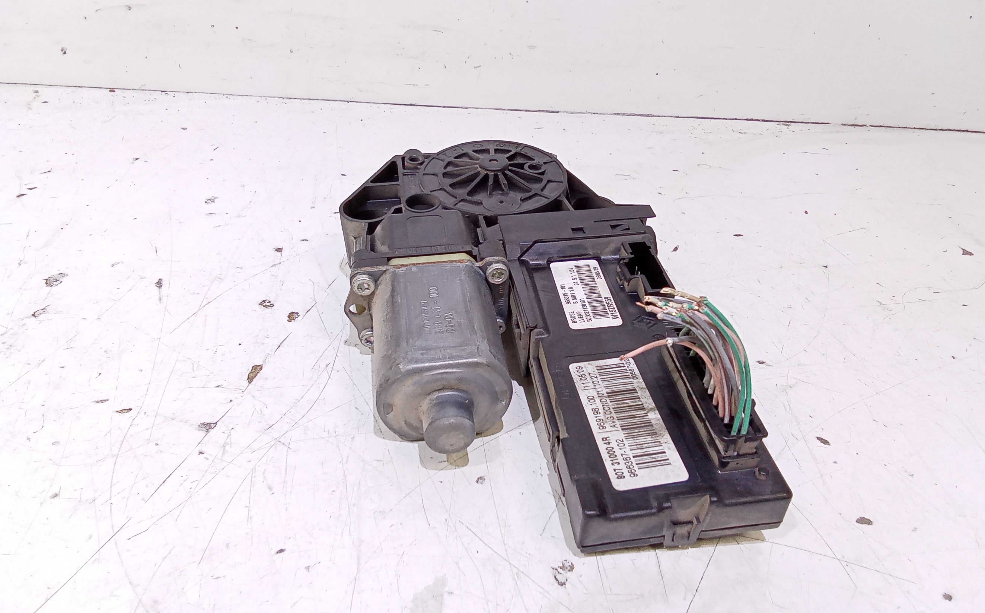 Motorino Alzavetro anteriore Sinistro RENAULT Megane III (08>16)