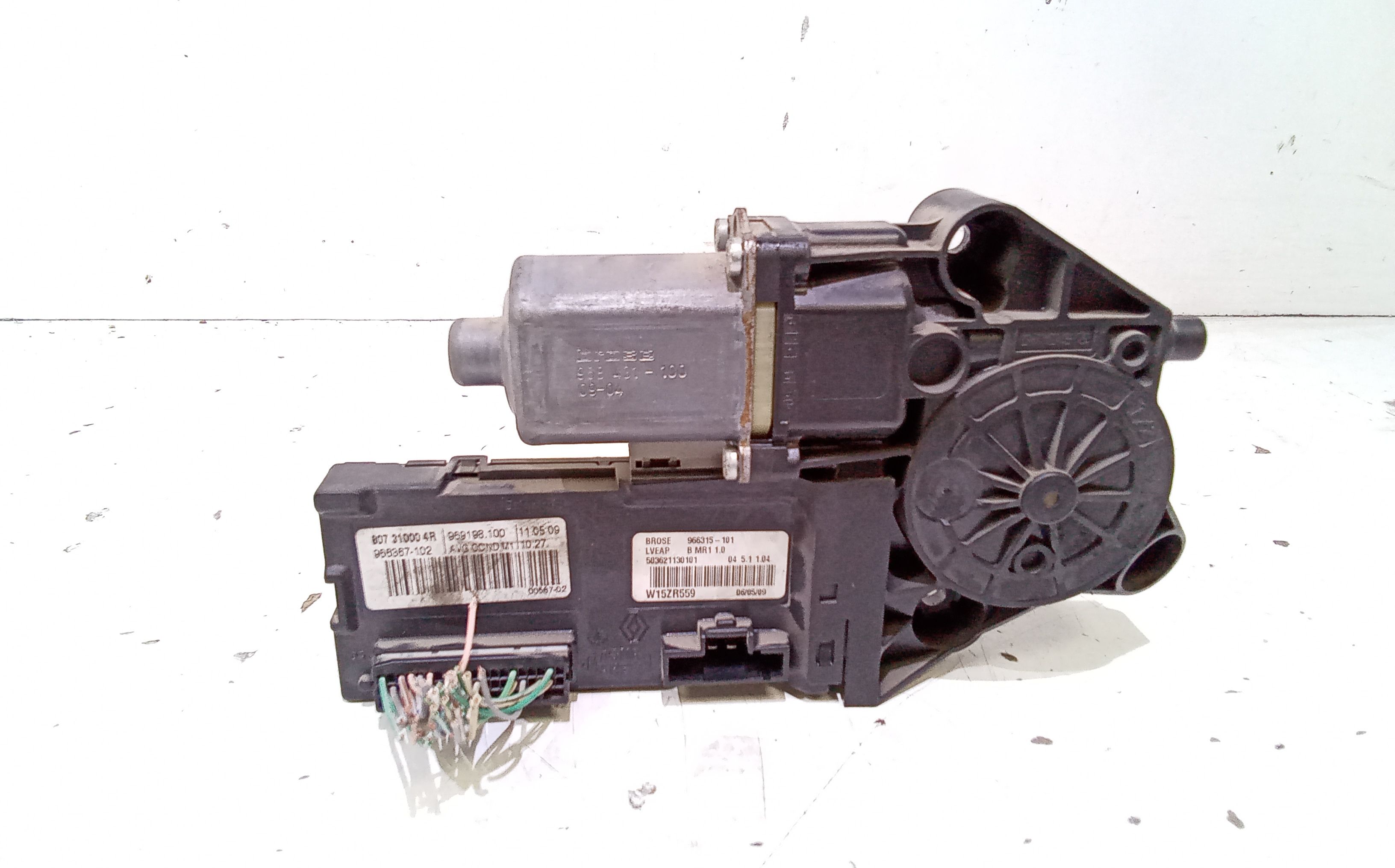 Motorino Alzavetro anteriore Sinistro RENAULT Megane III (08>16)