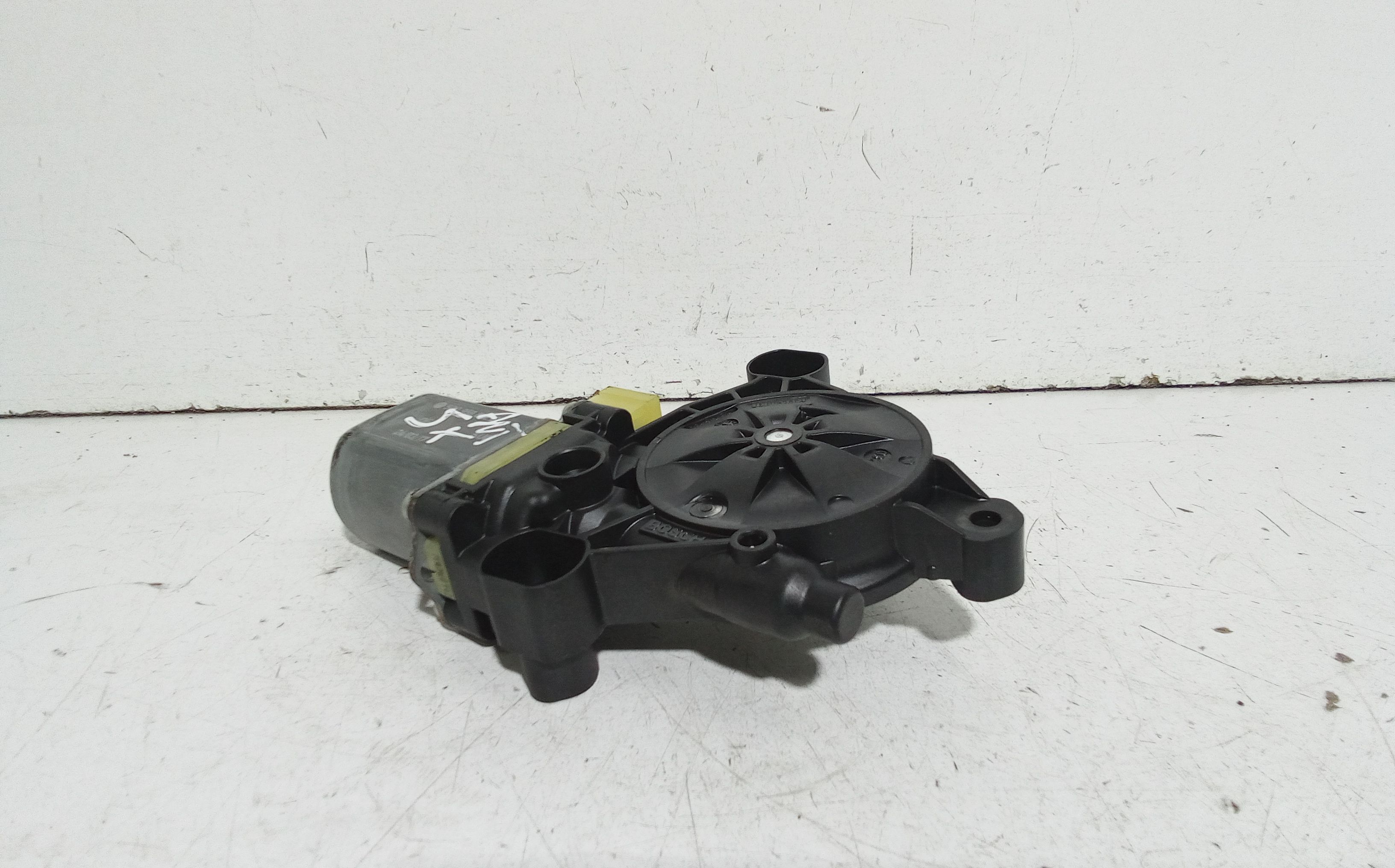 Motorino Alzavetro anteriore Sinistro AUDI Q2 Serie (GAB) (16>)