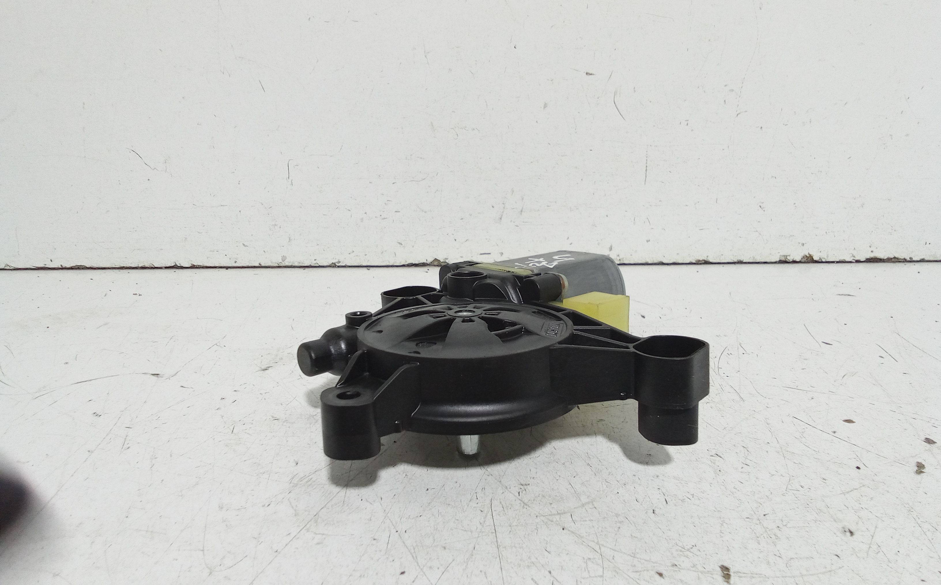 Motorino Alzavetro anteriore Sinistro AUDI Q2 Serie (GAB) (16>)