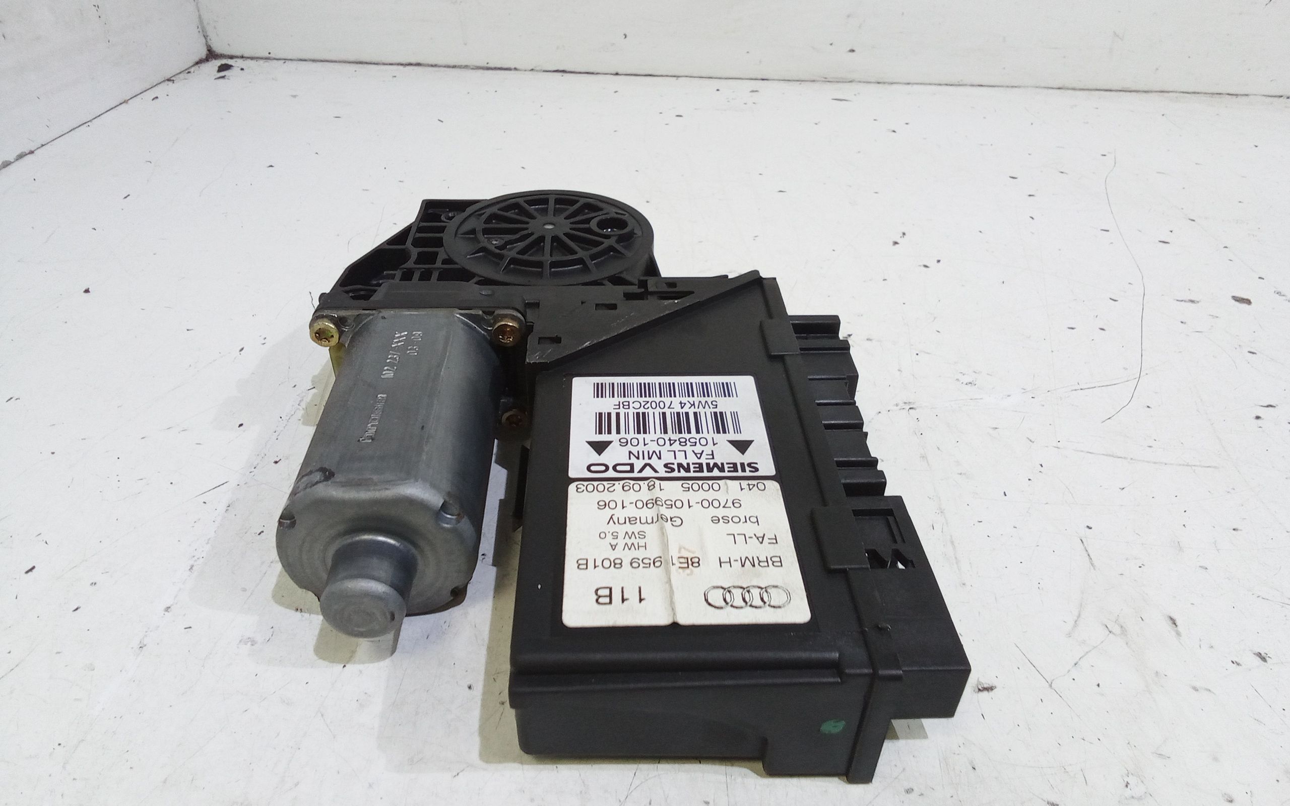 Motorino Alzavetro anteriore Sinistro AUDI A4 Avant (8ED) (04>08)