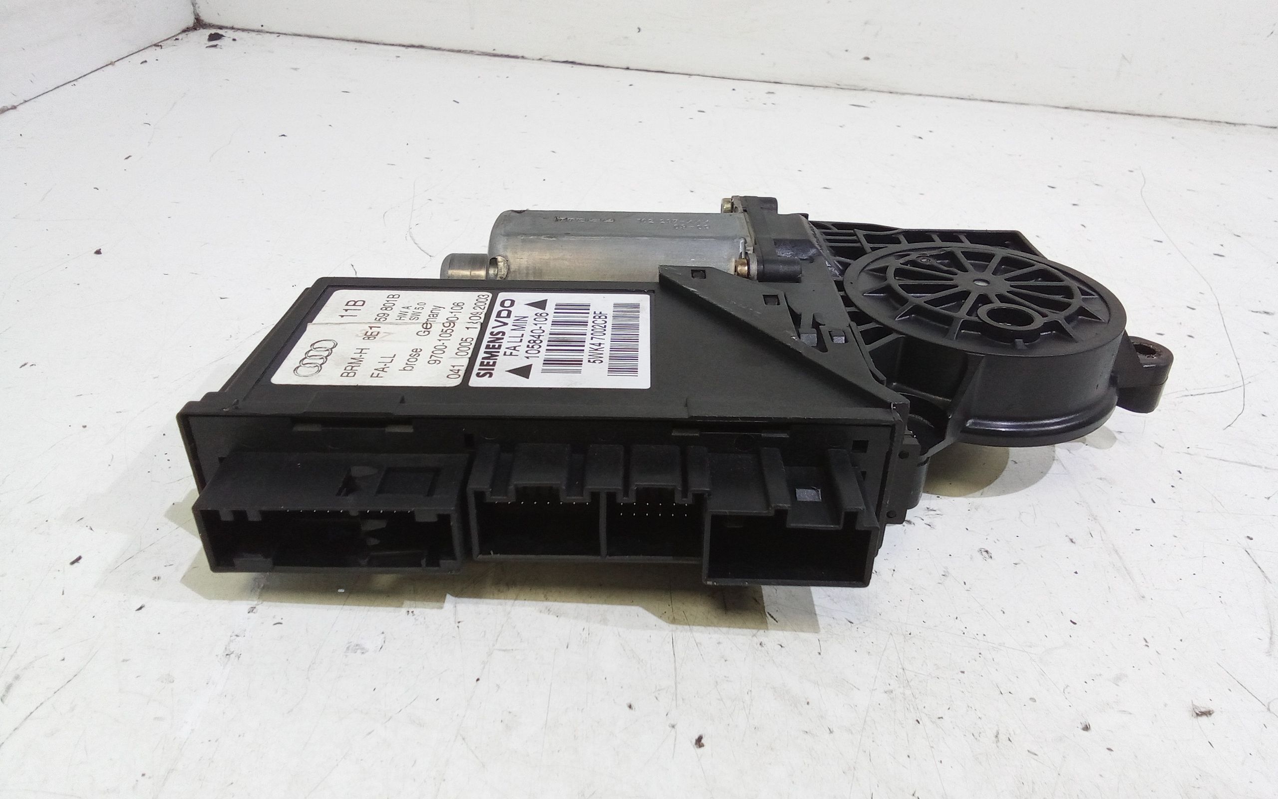 Motorino Alzavetro anteriore Sinistro AUDI A4 Avant (8ED) (04>08)