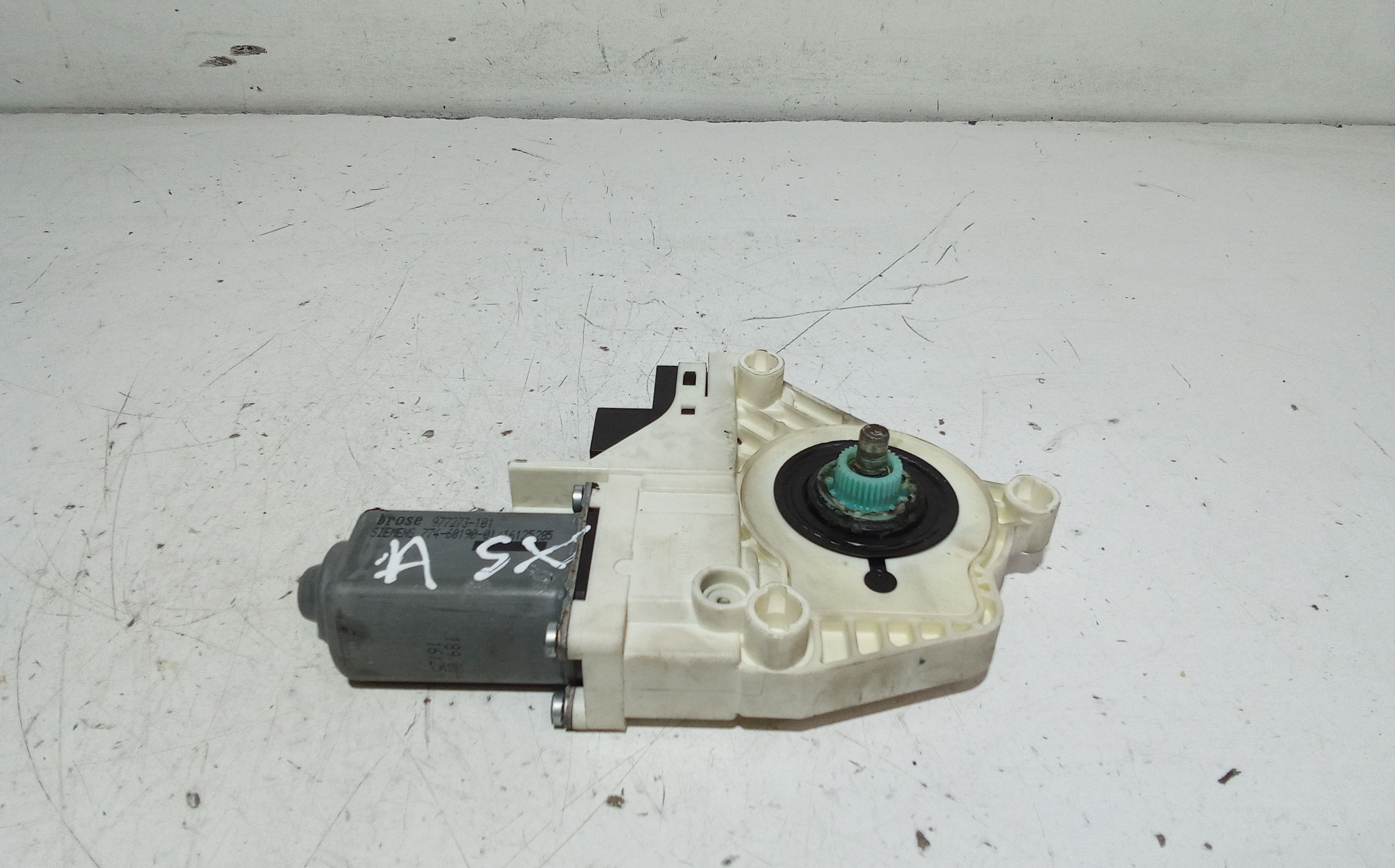 Motorino Alzavetro anteriore Sinistro AUDI A6 Avant Serie C6 (4F5) (04>12)