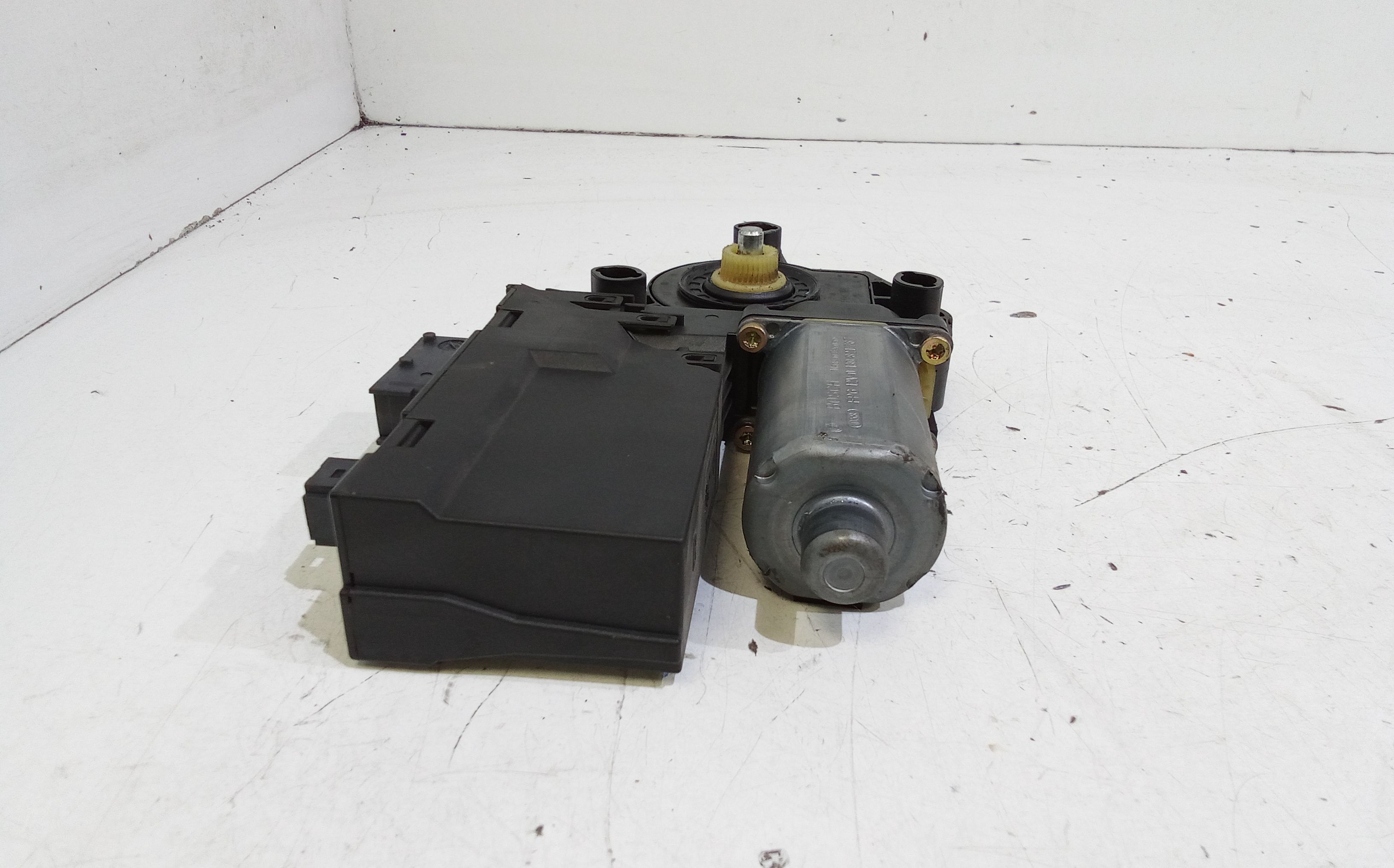 Motorino Alzavetro anteriore Sinistro PEUGEOT 307 Berlina