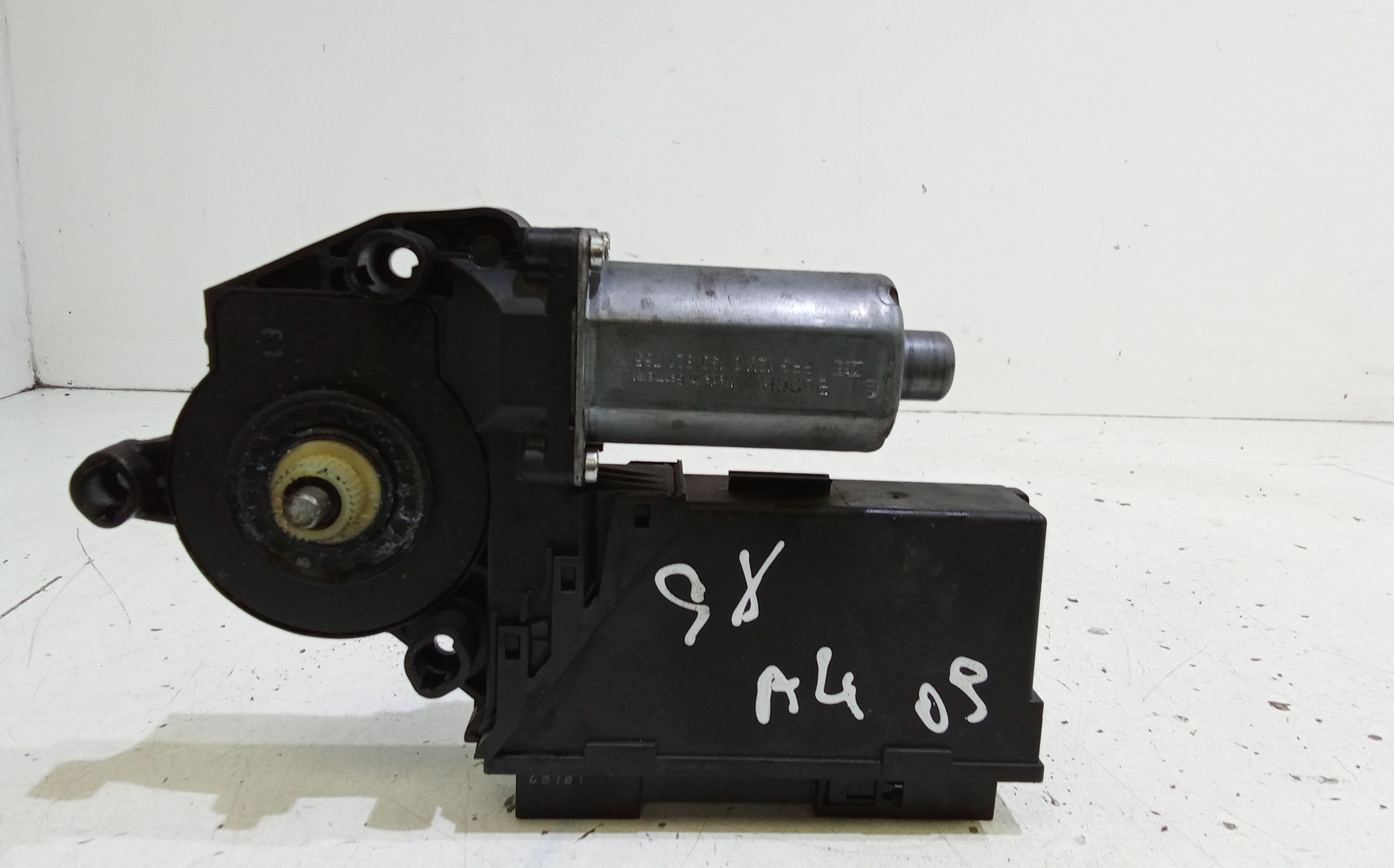 Motorino Alzavetro anteriore Sinistro AUDI A4 Avant (8ED) (04>08)