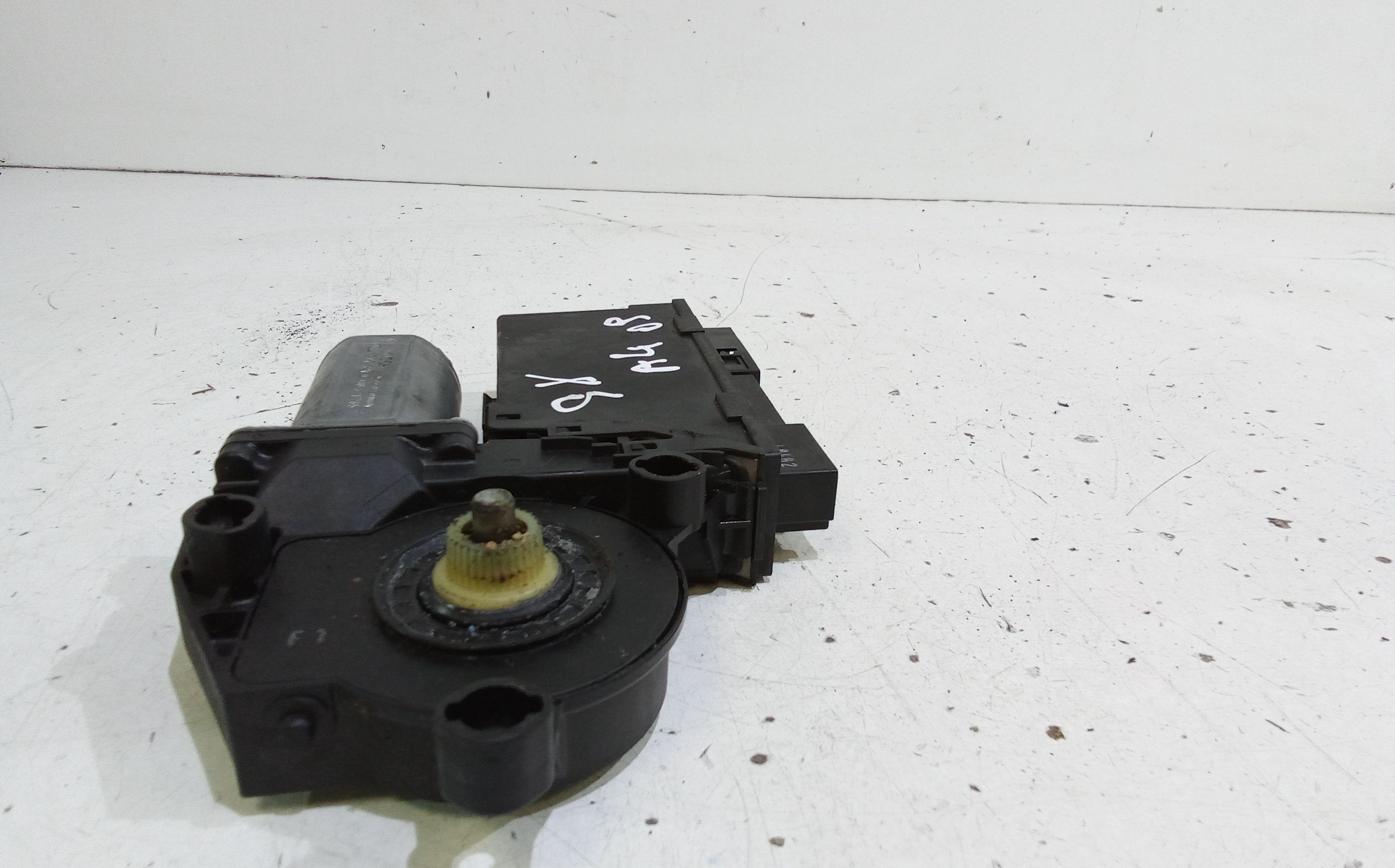 Motorino Alzavetro anteriore Sinistro AUDI A4 Avant (8ED) (04>08)