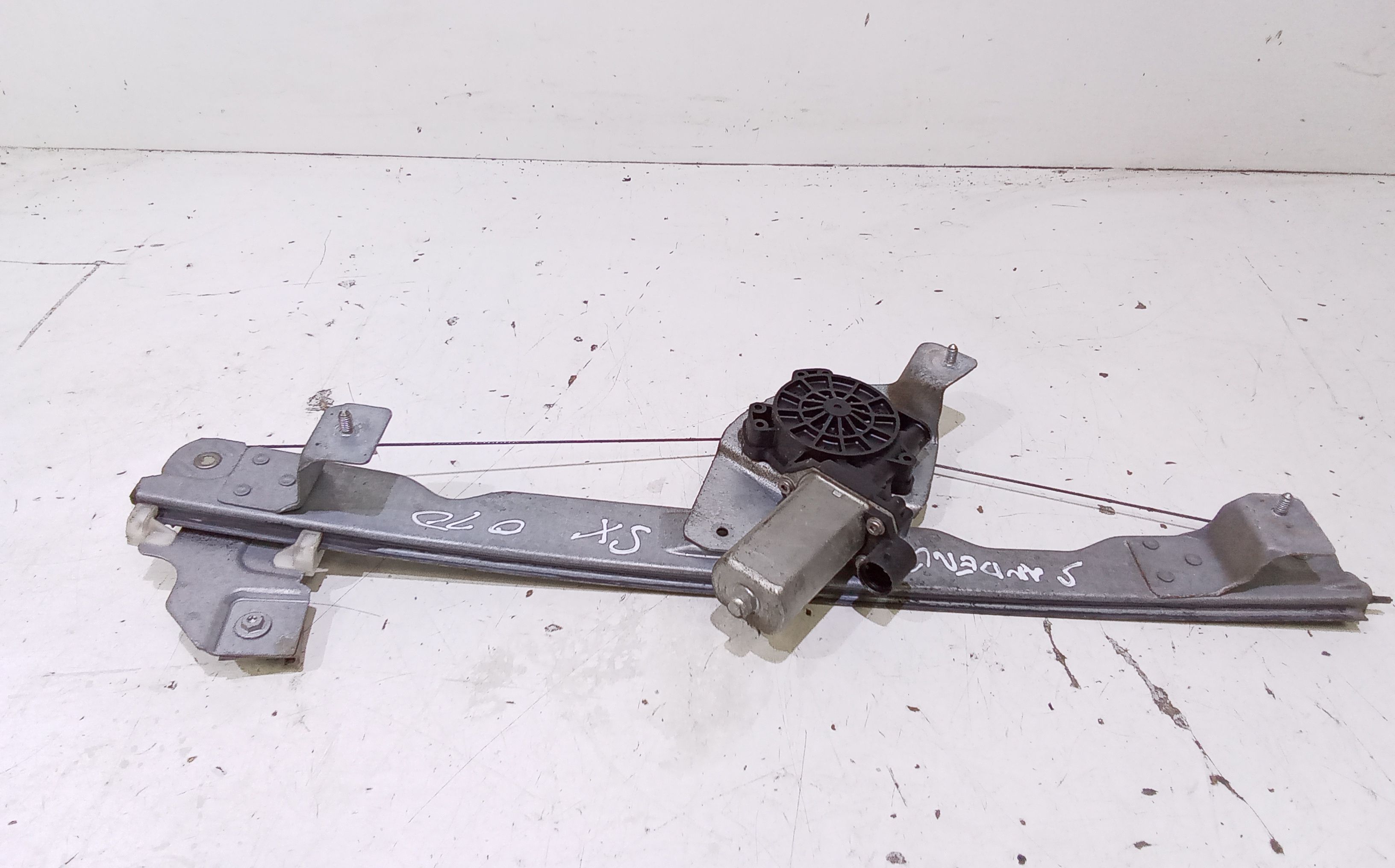 Cremagliera anteriore sinistra Guida DACIA Sandero 1 Serie