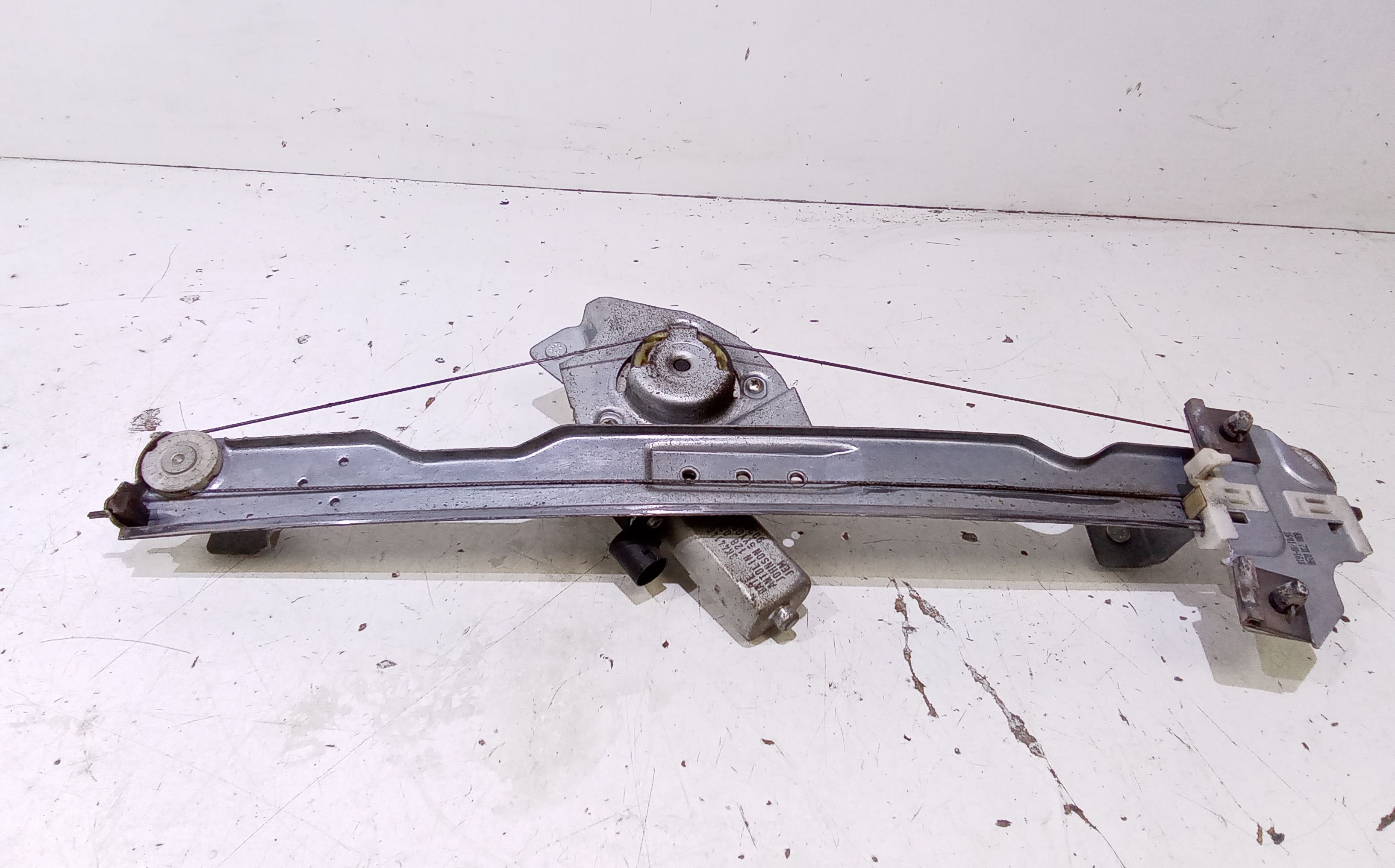 Cremagliera anteriore sinistra Guida DACIA Sandero 1 Serie