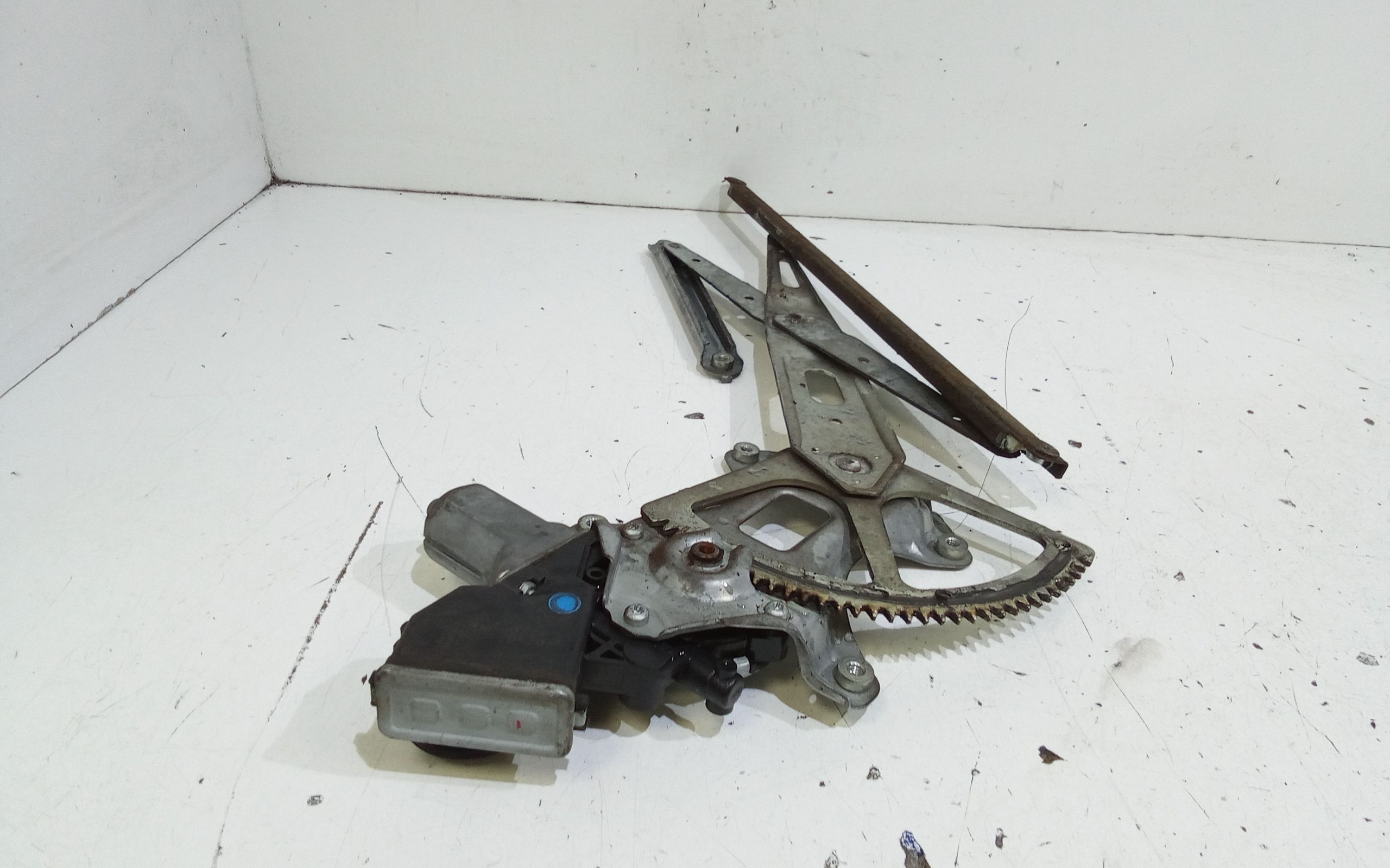 Cremagliera anteriore sinistra Guida TOYOTA Rav4 5 Serie