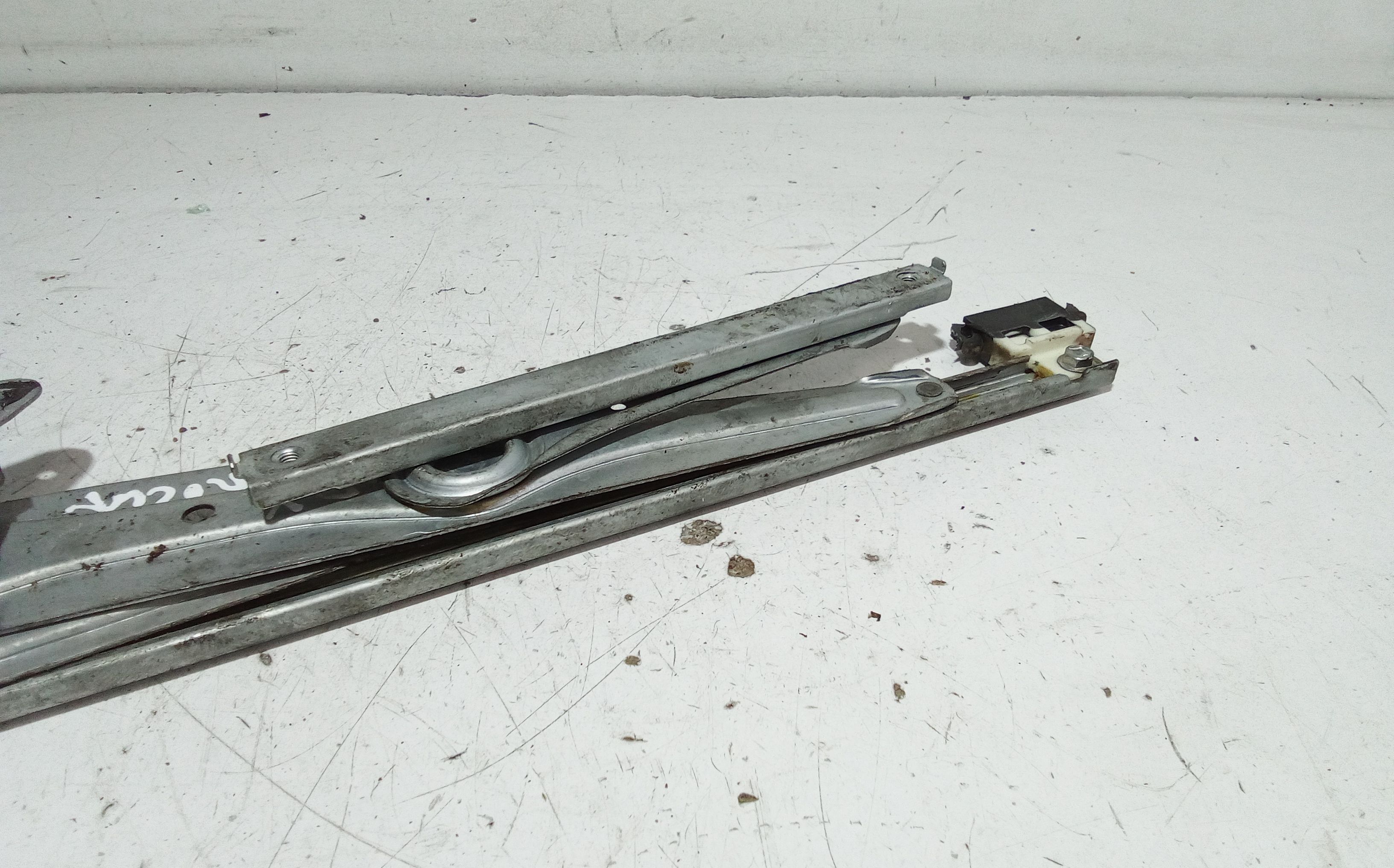 Cremagliera anteriore destra passeggero TOYOTA Corolla Berlina 4 Serie