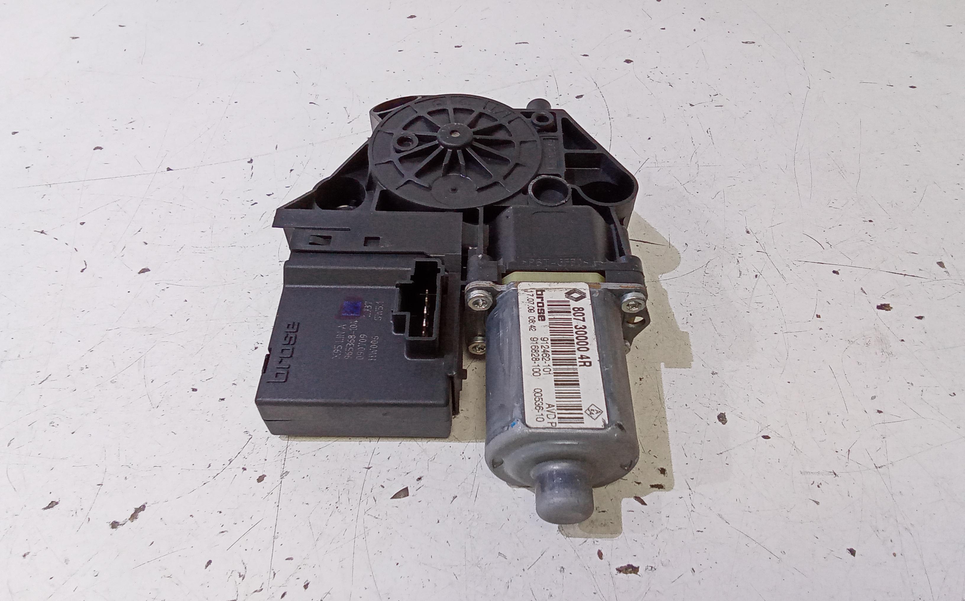 Motorino Alzavetro anteriore destra RENAULT Megane III (08>16)