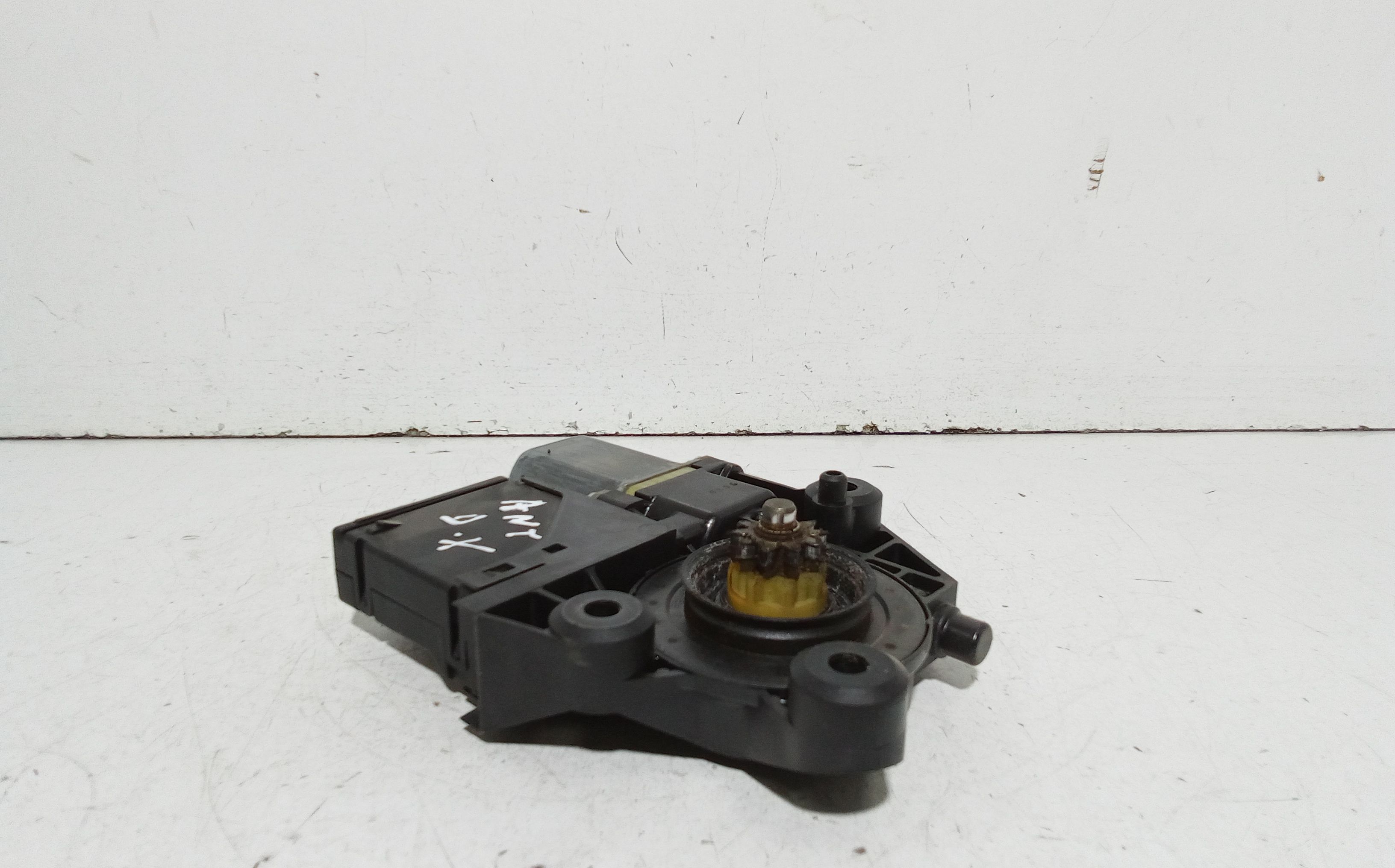 Motorino Alzavetro anteriore destra RENAULT Megane III (08>16)