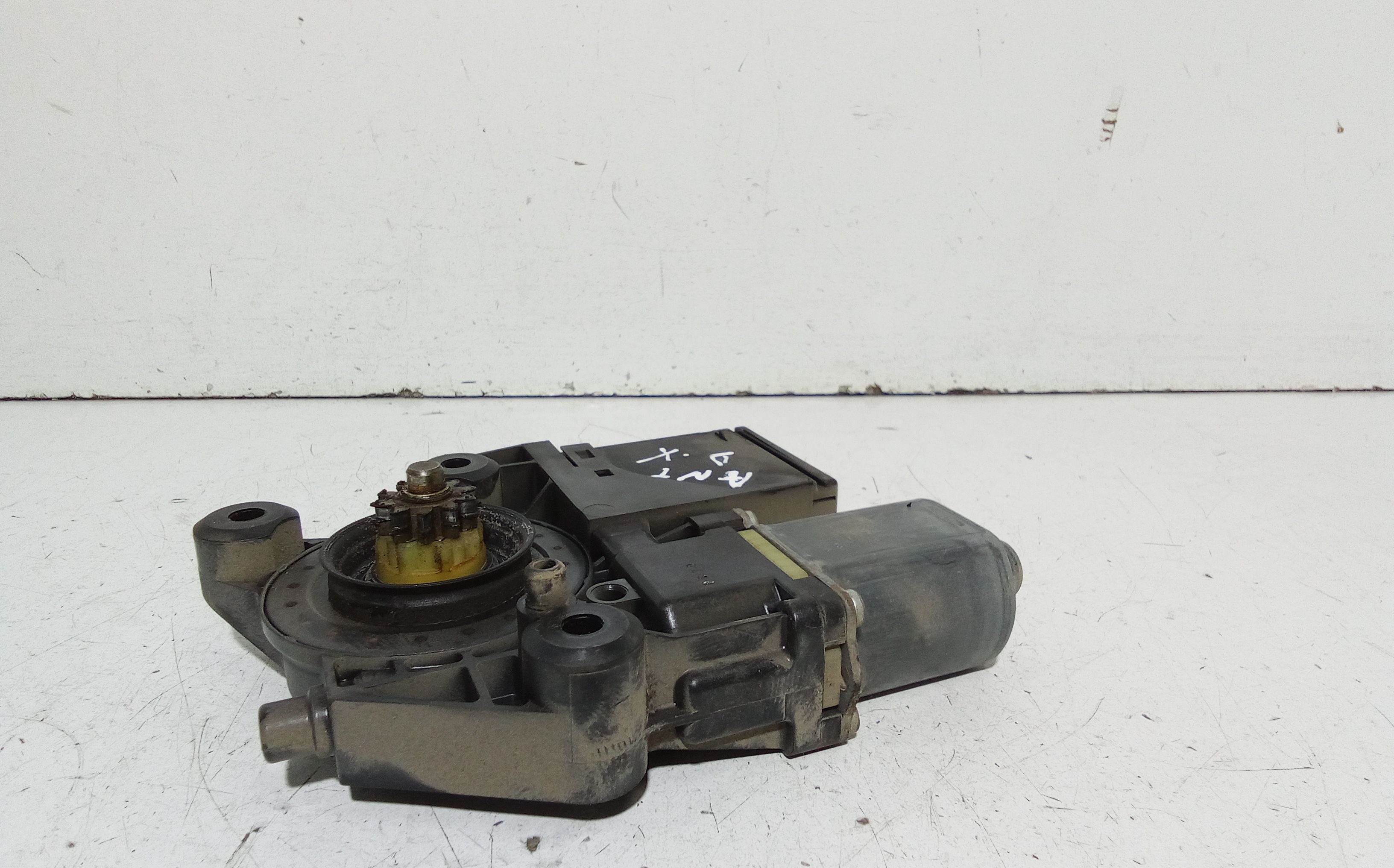 Motorino Alzavetro anteriore destra RENAULT Megane III (08>16)