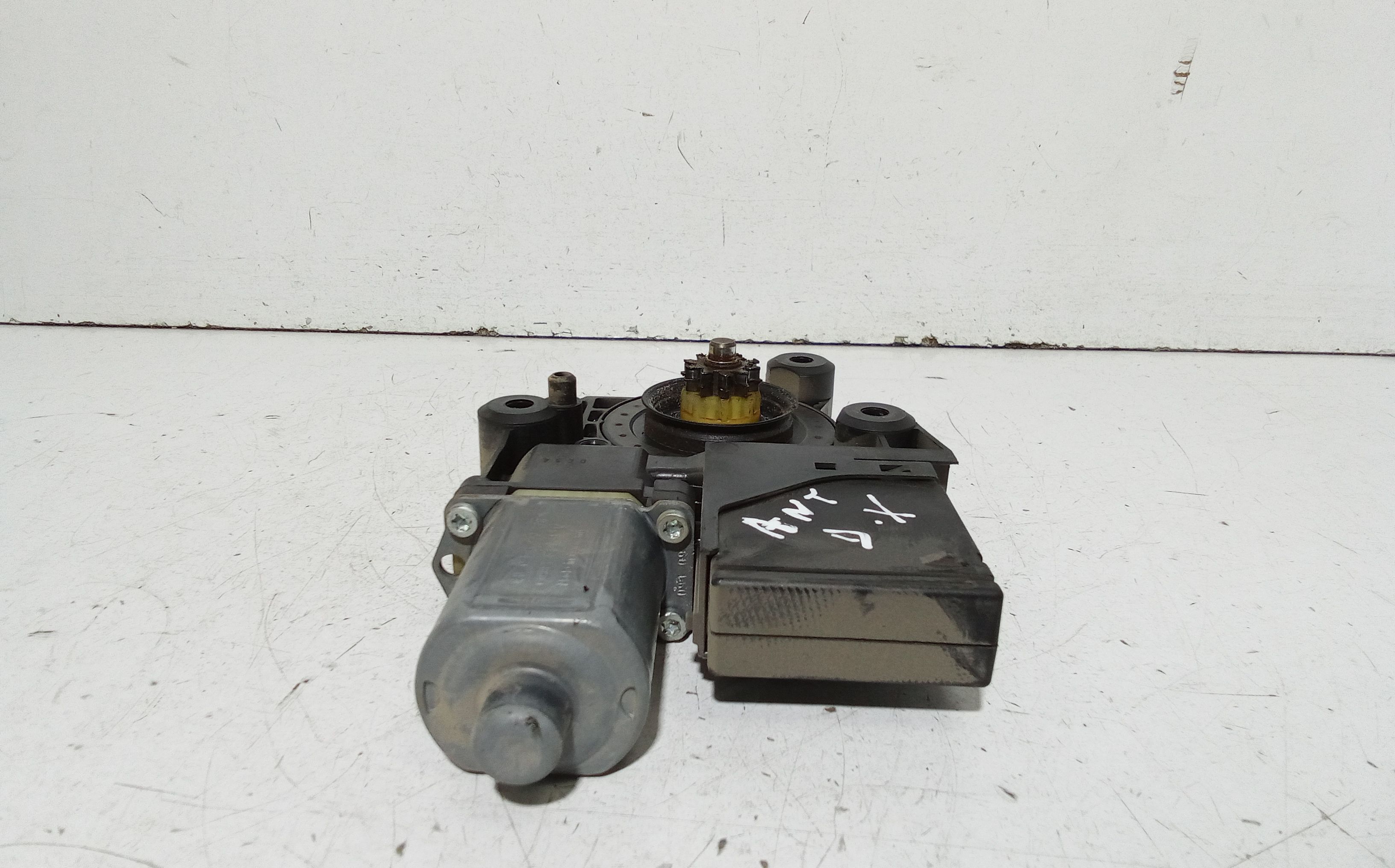 Motorino Alzavetro anteriore destra RENAULT Megane III (08>16)