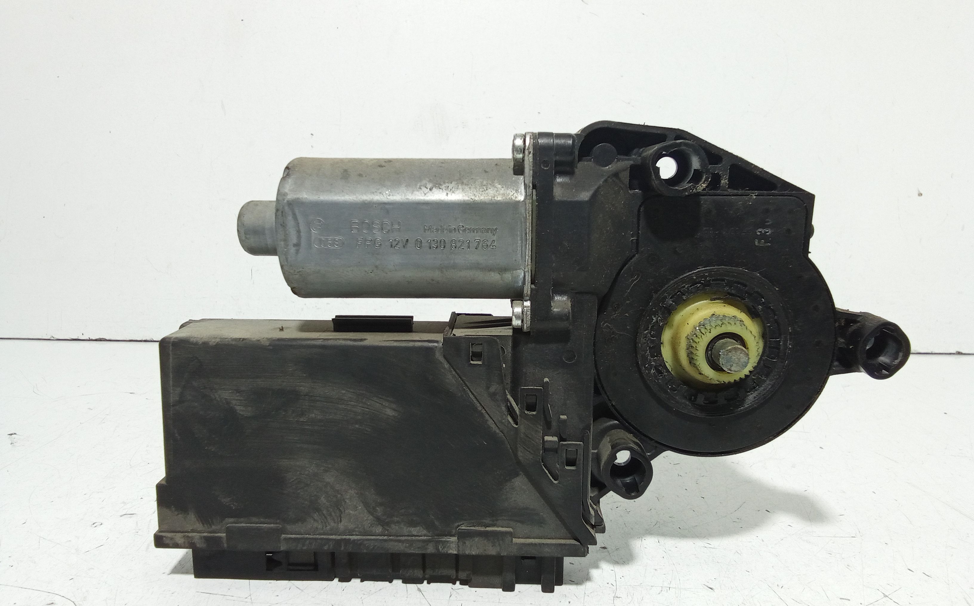 Motorino Alzavetro anteriore destra AUDI A4 Berlina (8E) (04>07)