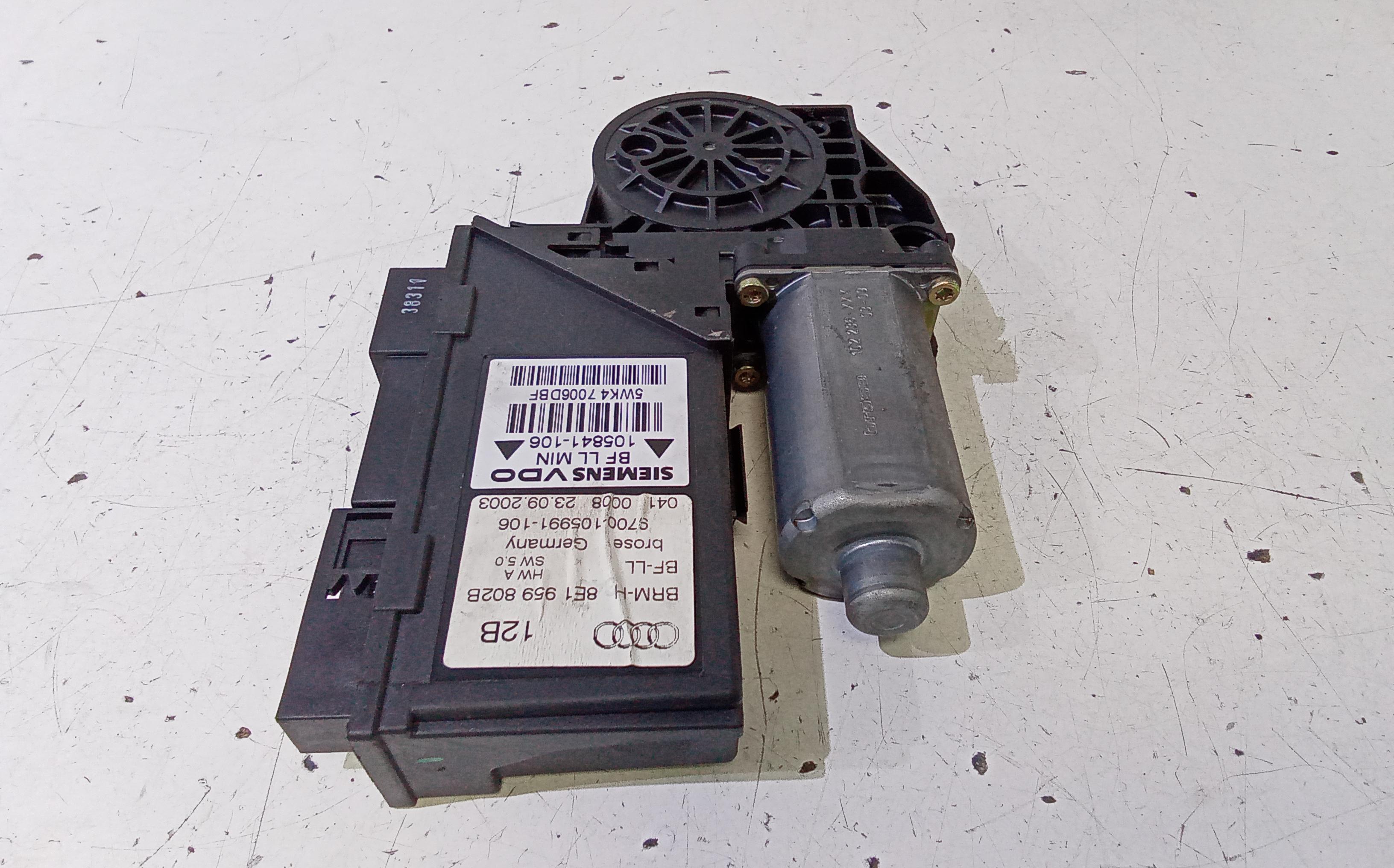 Motorino Alzavetro anteriore destra AUDI A4 Avant (8ED) (04>08)