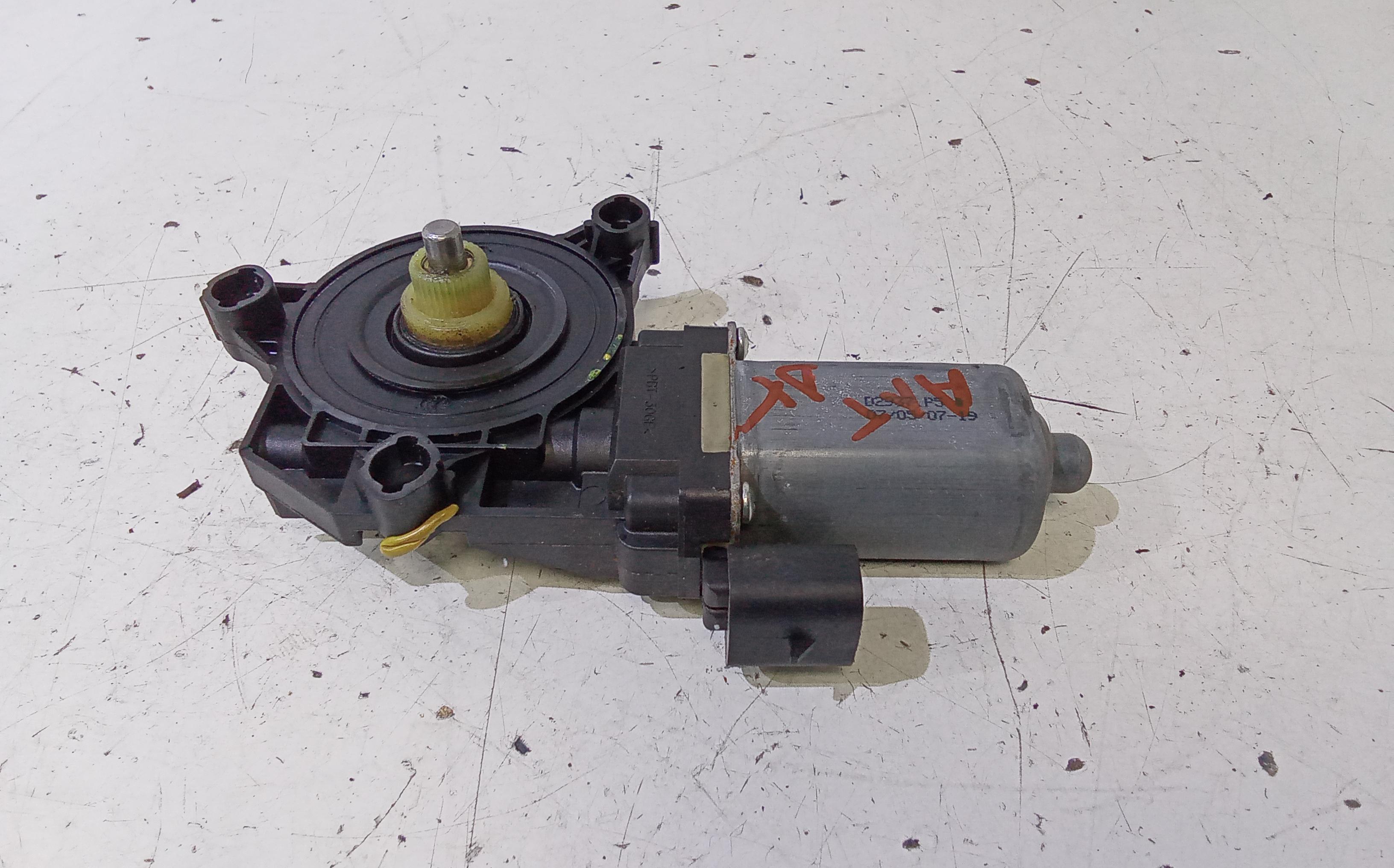 Motorino Alzavetro anteriore destra ALFA ROMEO 159 Berlina Serie (939_) (05>11)