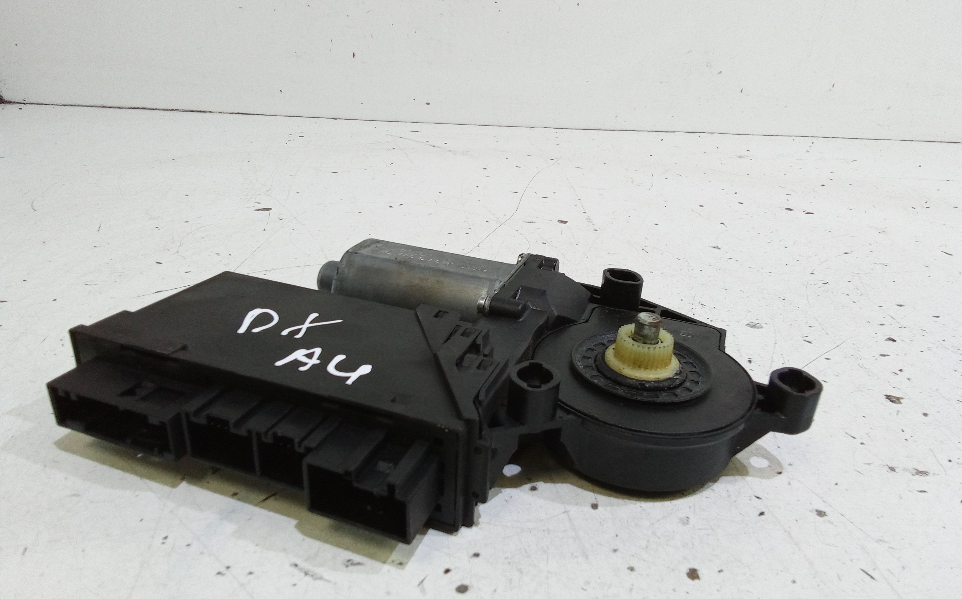 Motorino Alzavetro anteriore destra AUDI A4 Avant (8ED) (04>08)