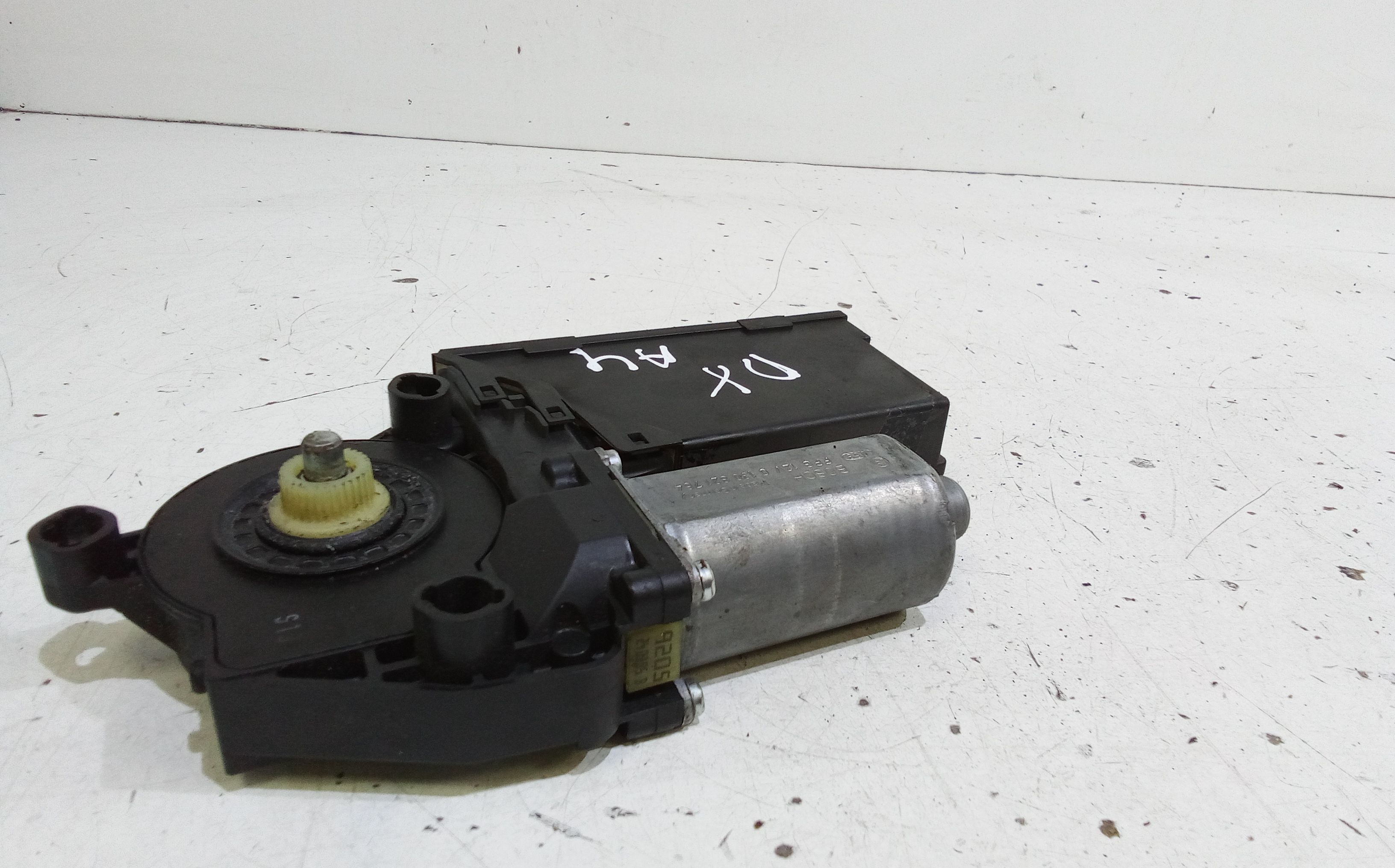 Motorino Alzavetro anteriore destra AUDI A4 Avant (8ED) (04>08)