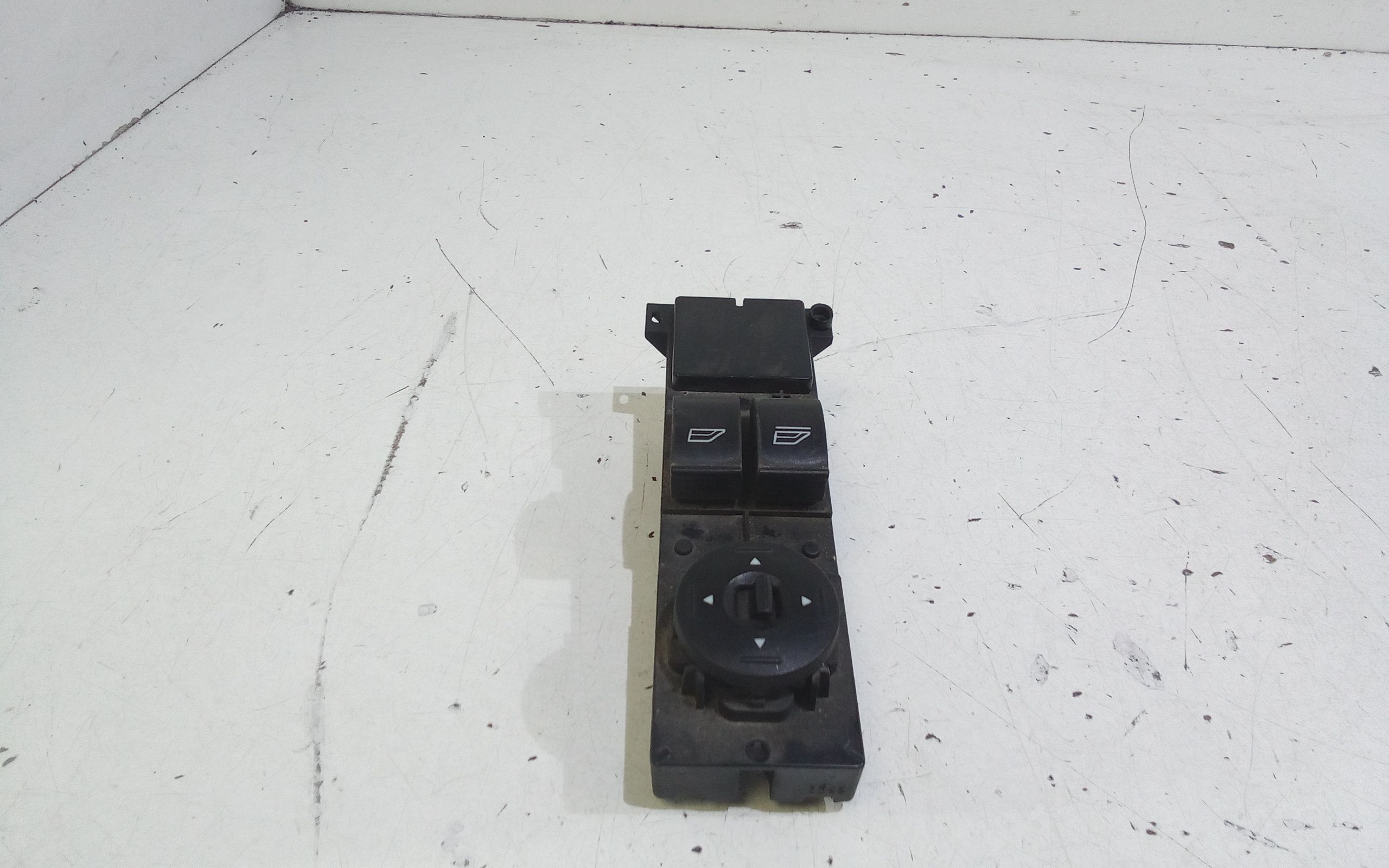 Pulsantiera anteriore sinistra Guida FORD C - Max Serie (03>07)