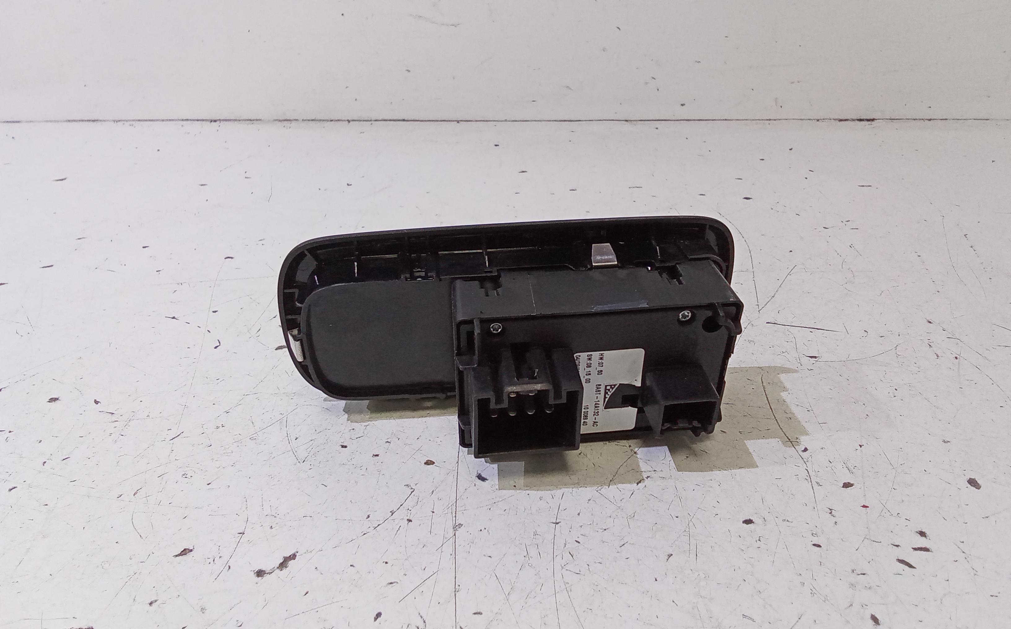 Pulsantiera anteriore sinistra Guida FORD Fiesta 6 Serie