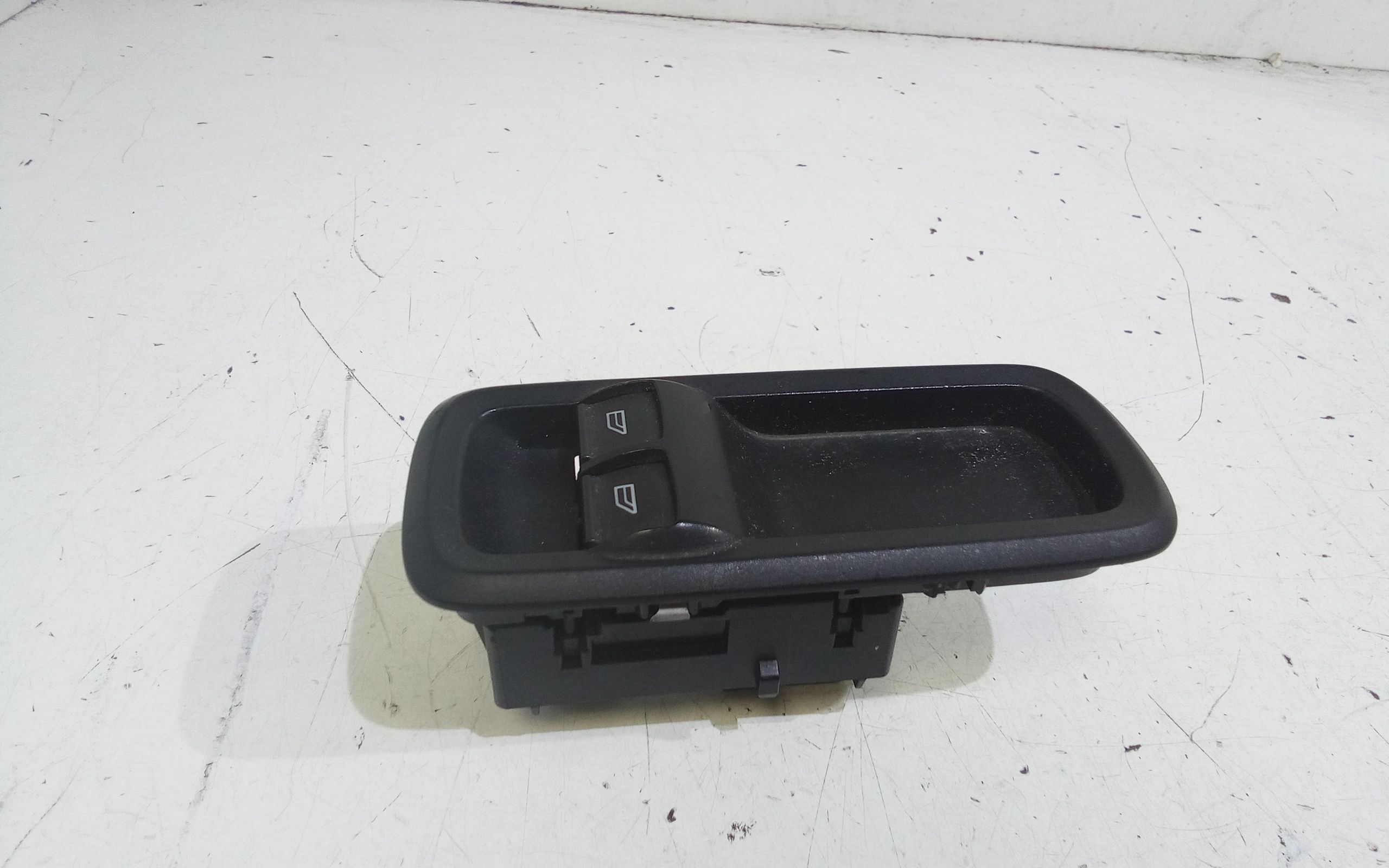 Pulsantiera anteriore sinistra Guida FORD Fiesta 6 Serie