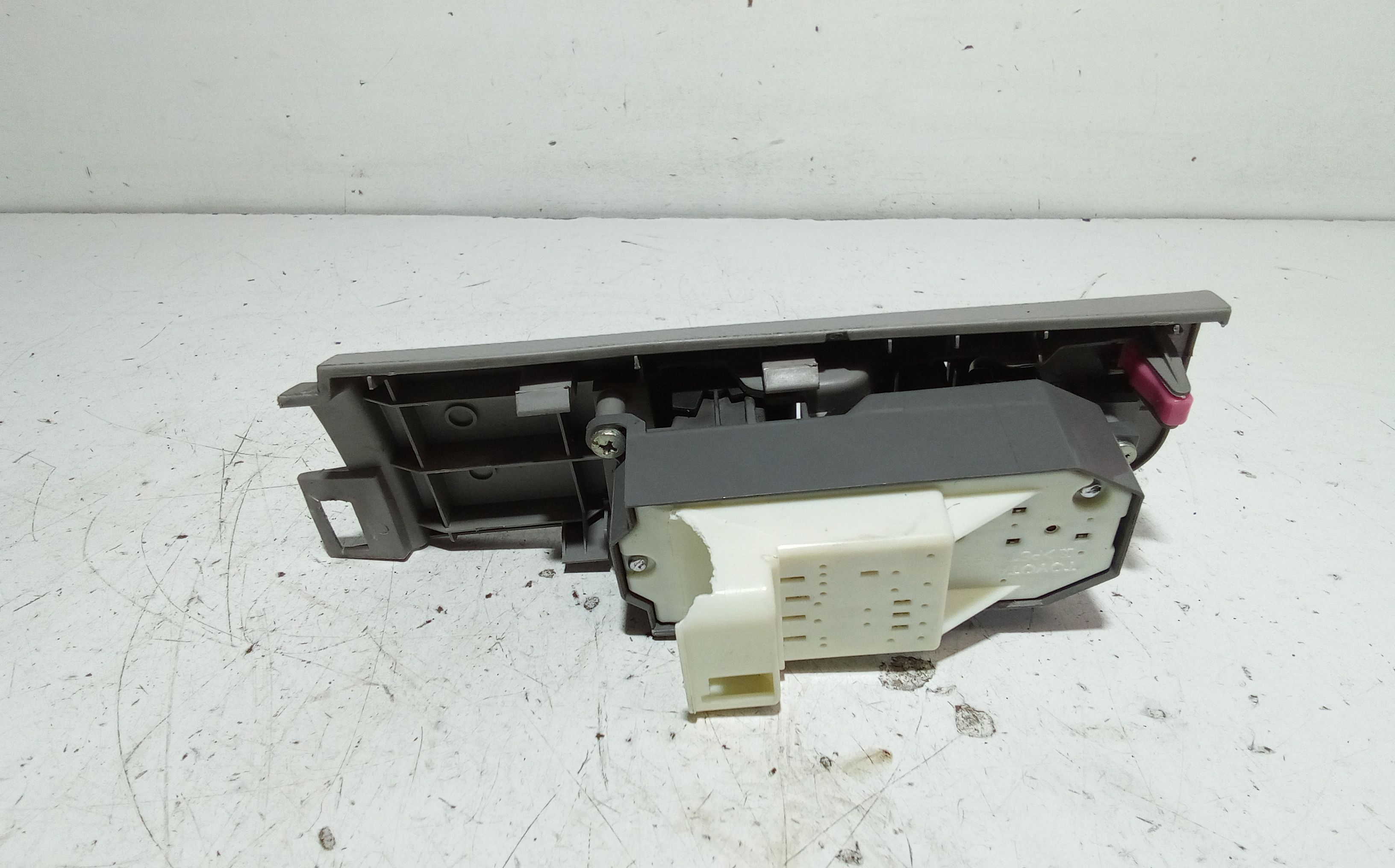 Pulsantiera anteriore sinistra Guida TOYOTA Yaris Serie (05>08)