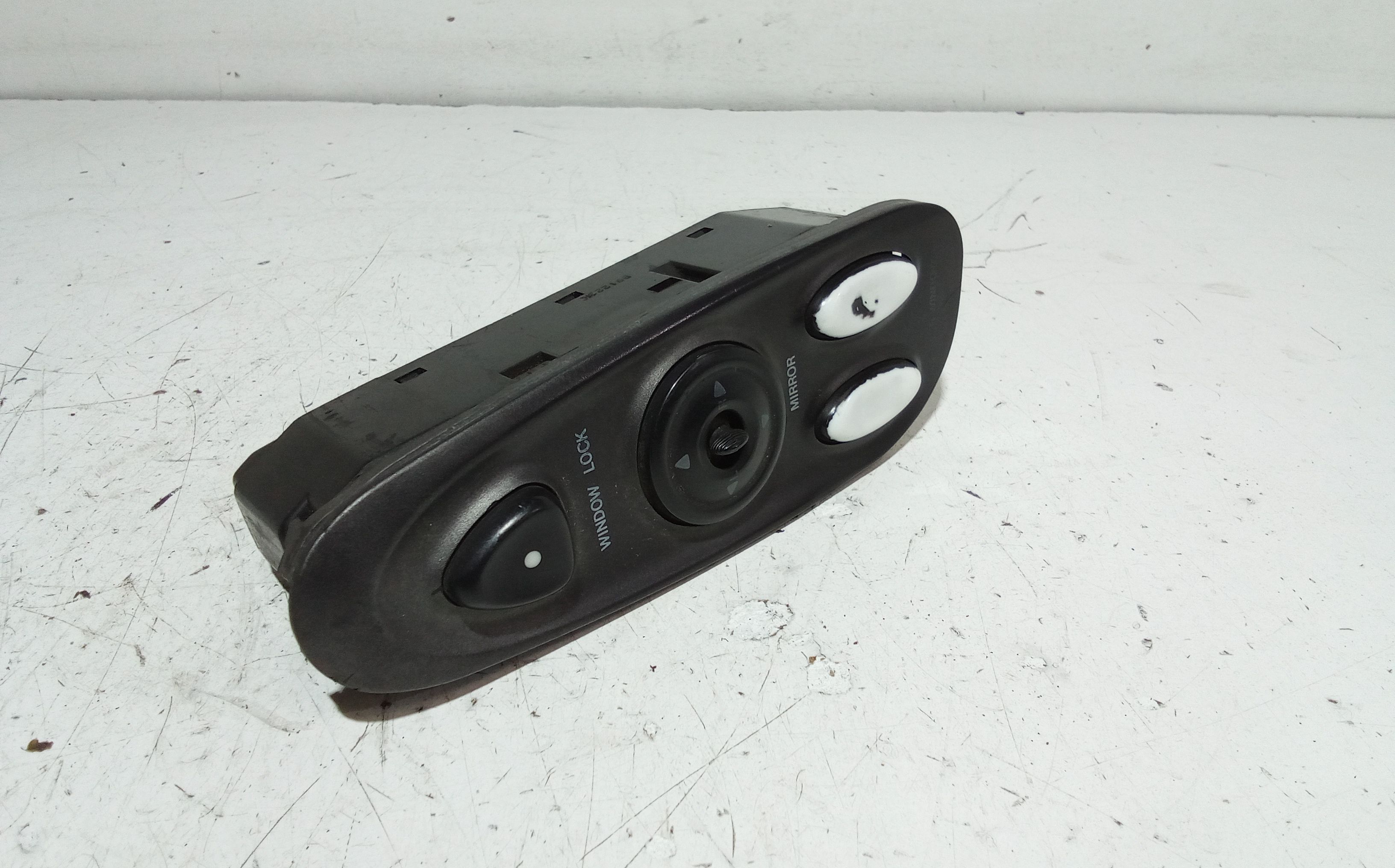 Pulsantiera anteriore sinistra Guida HYUNDAI Coup 1 Serie