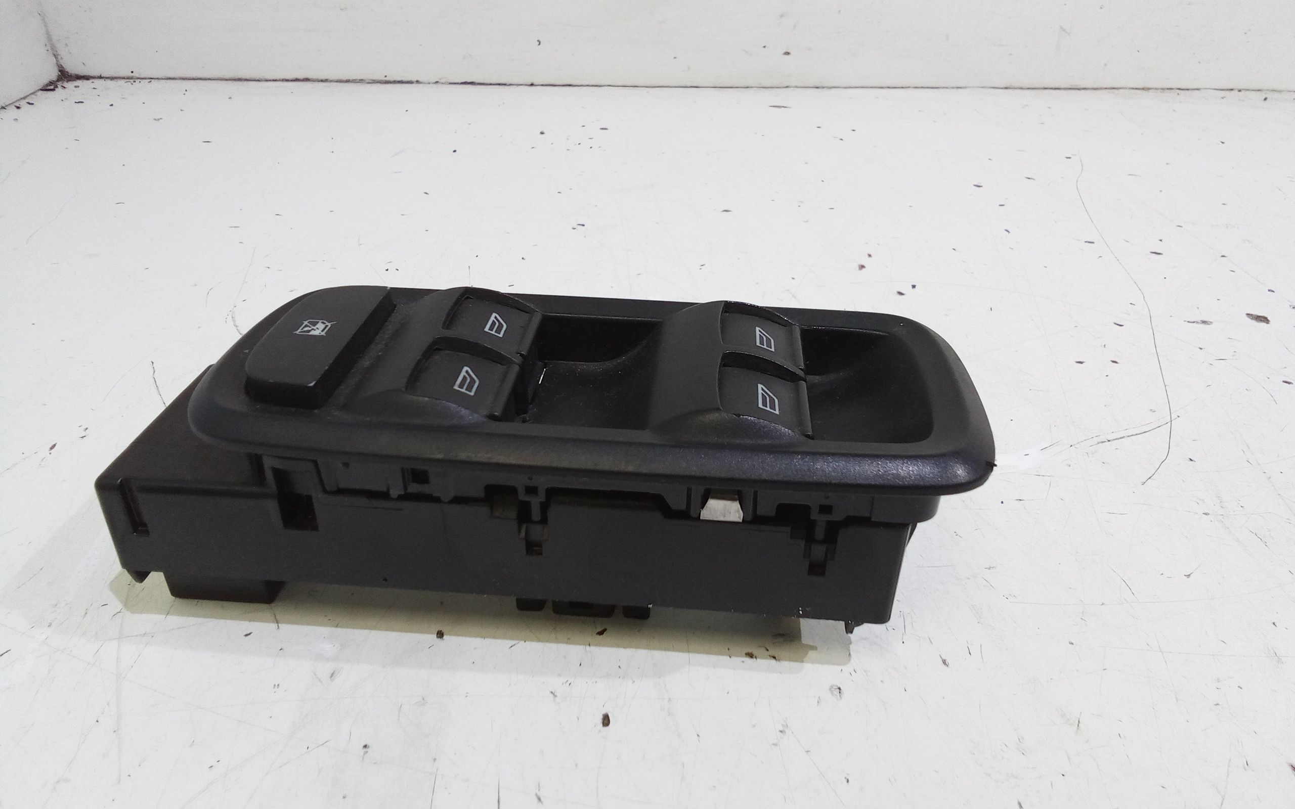 Pulsantiera anteriore sinistra Guida FORD Fiesta 6 Serie