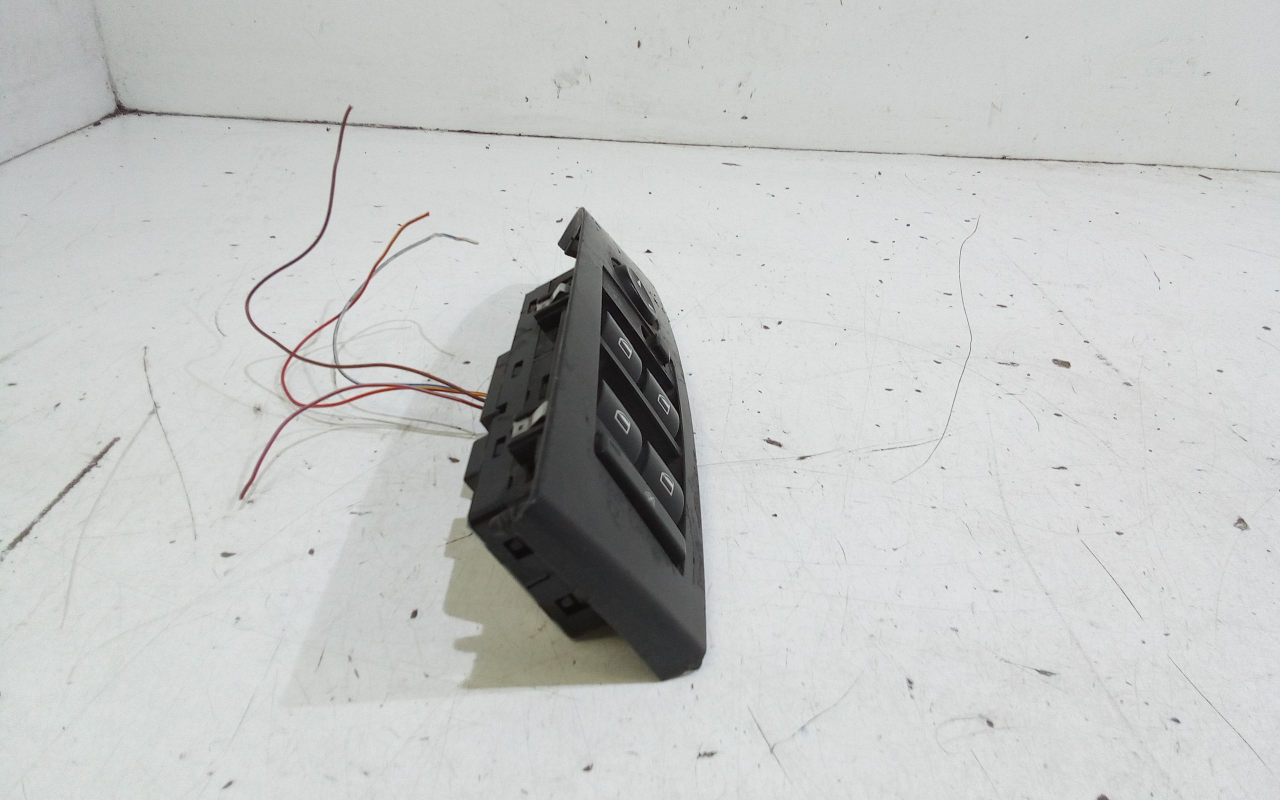 Pulsantiera anteriore sinistra Guida BMW Serie 5 E60