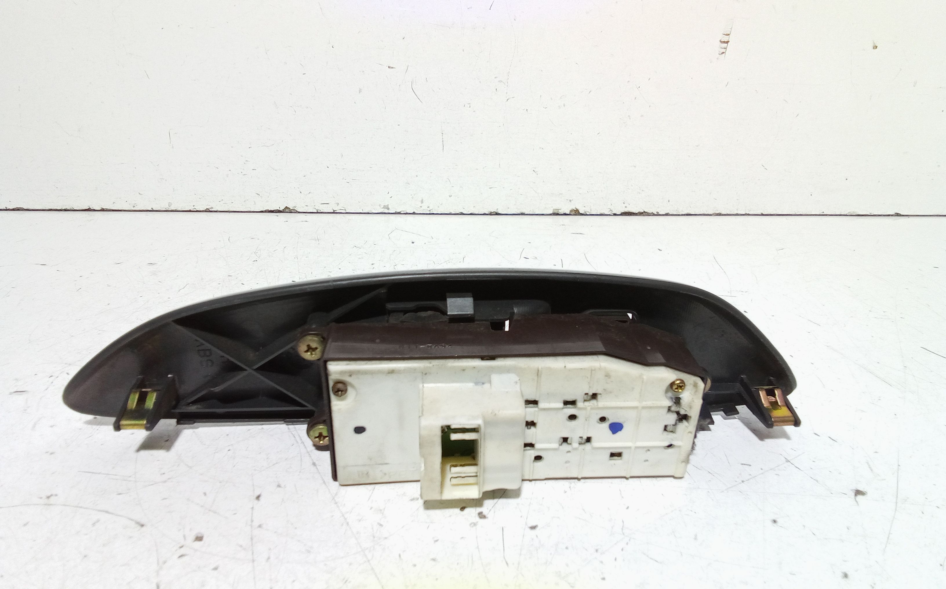 Pulsantiera anteriore sinistra Guida TOYOTA Yaris Serie (03>05)