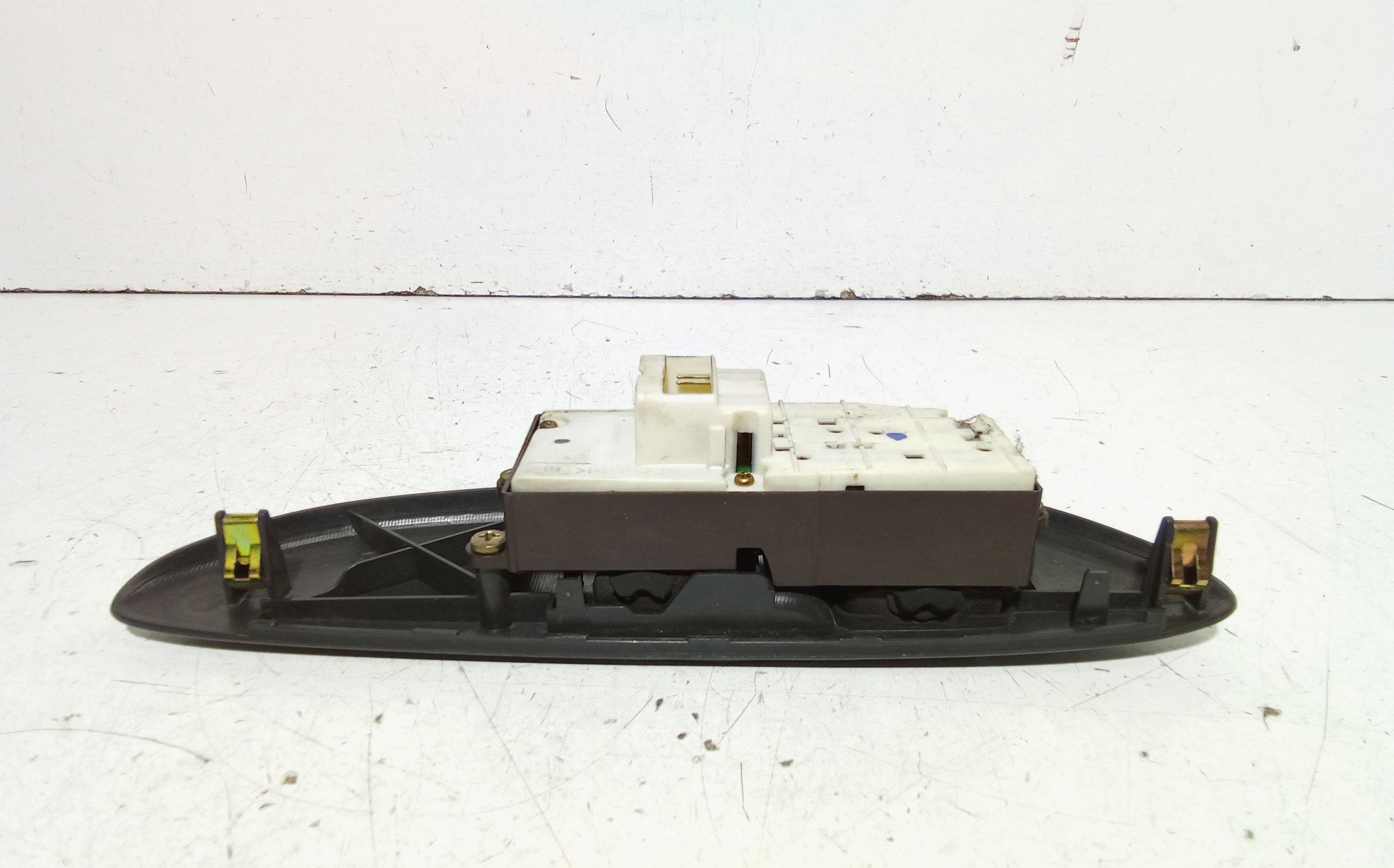 Pulsantiera anteriore sinistra Guida TOYOTA Yaris Serie (03>05)