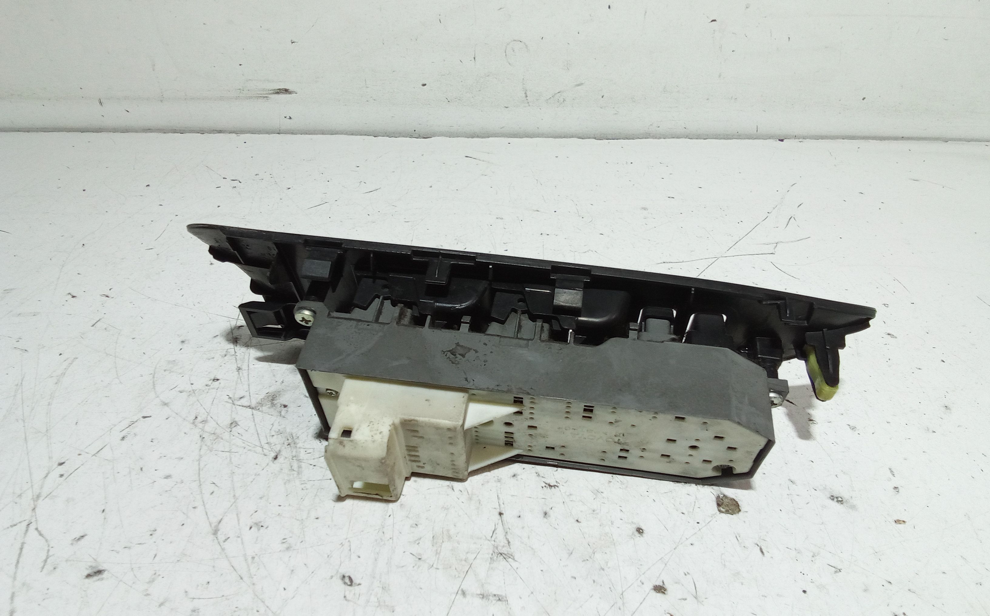 Pulsantiera anteriore sinistra Guida TOYOTA Rav4 5 Serie